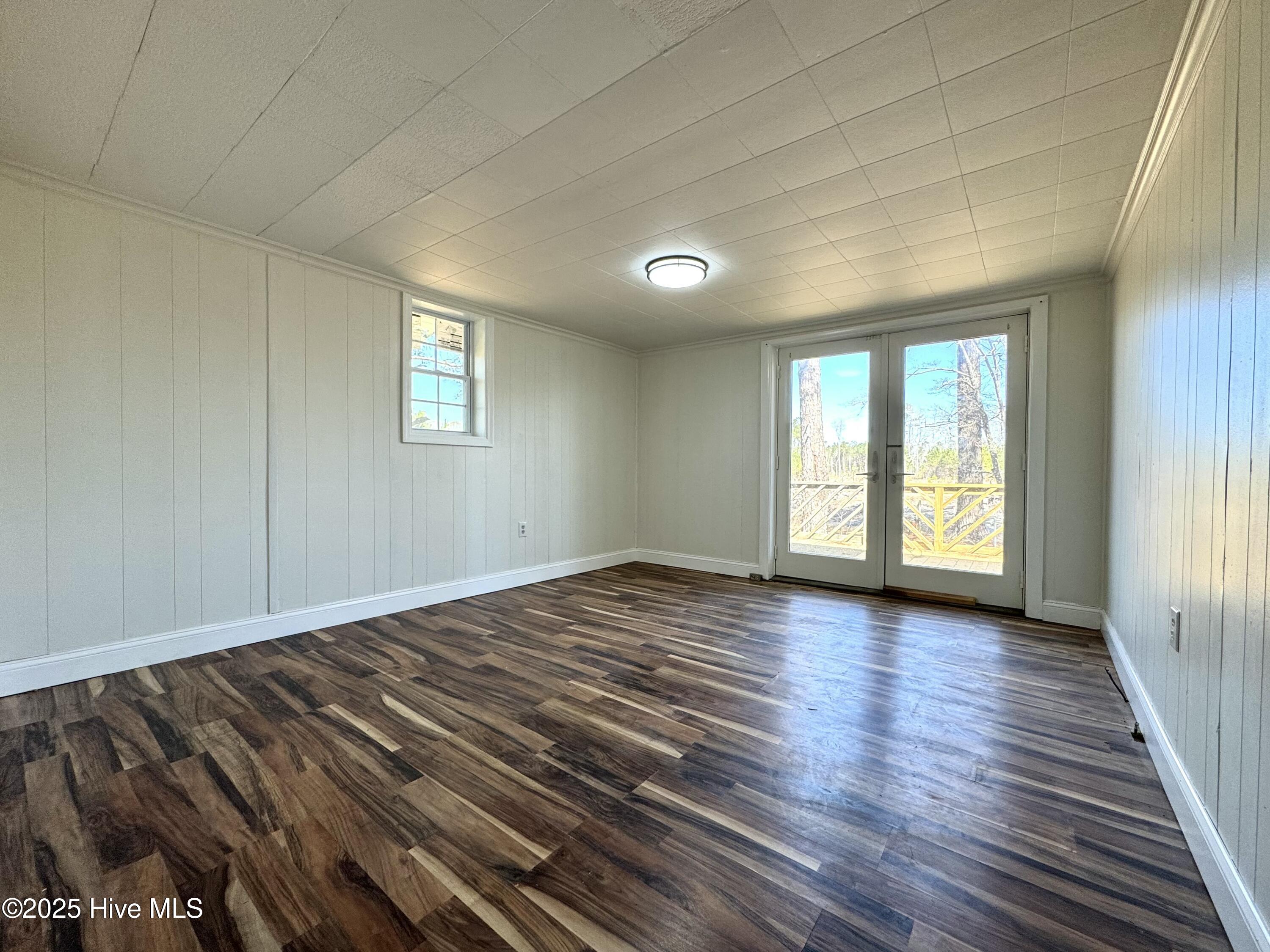 100507548 | Photo 13