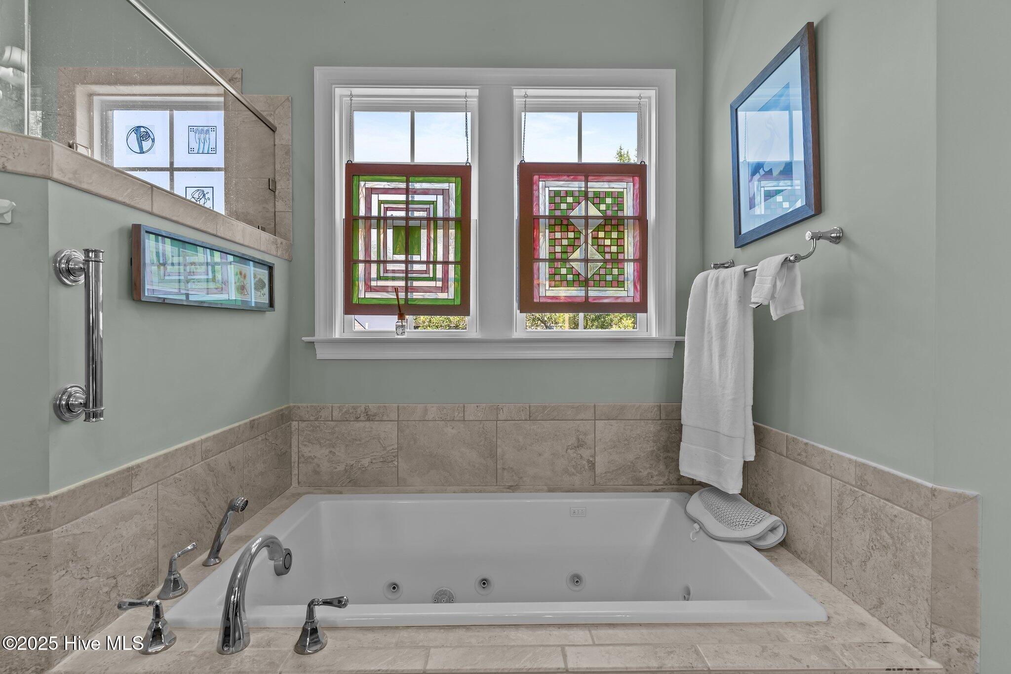 100513257 | Photo 35