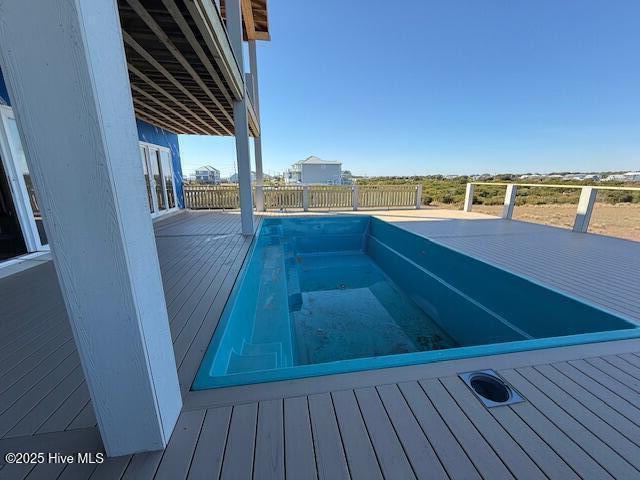 100503420 | Photo 75