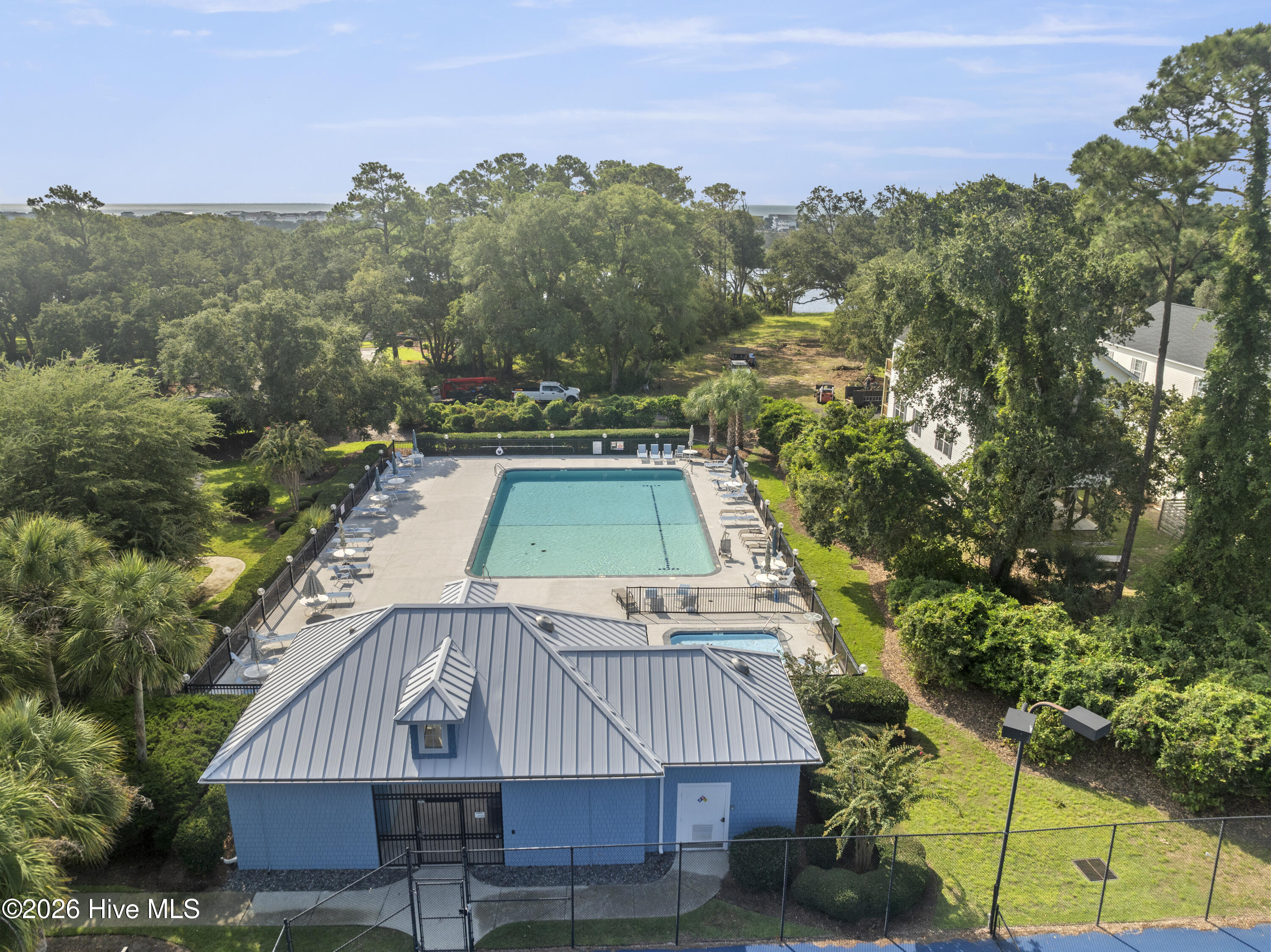 100558388 | Photo 10