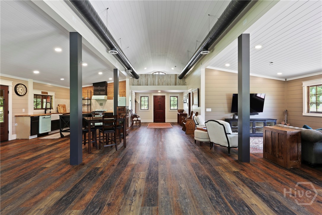 5747 Ogeechee Road, Savannah, GA, 31405