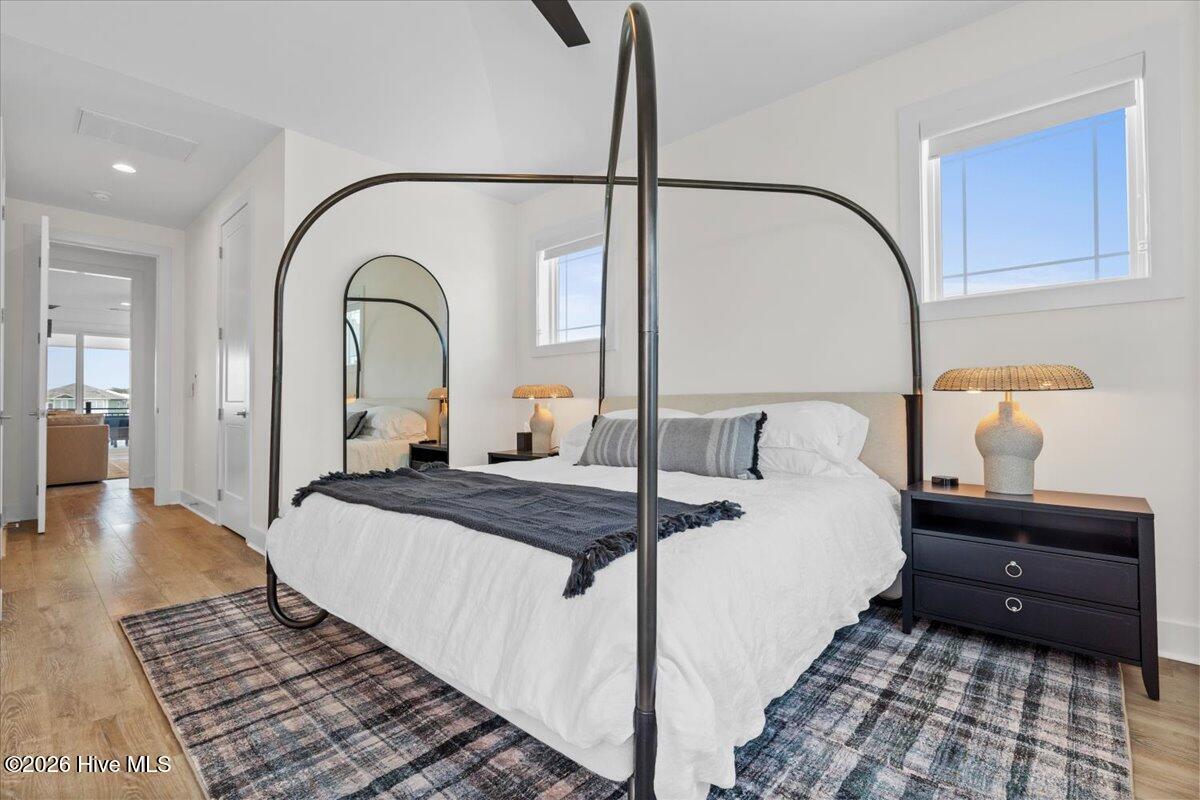 100552016 | Photo 25