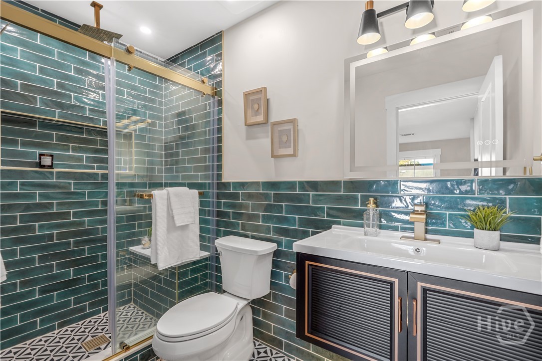 216 W Henry Street, Savannah, GA, 31401