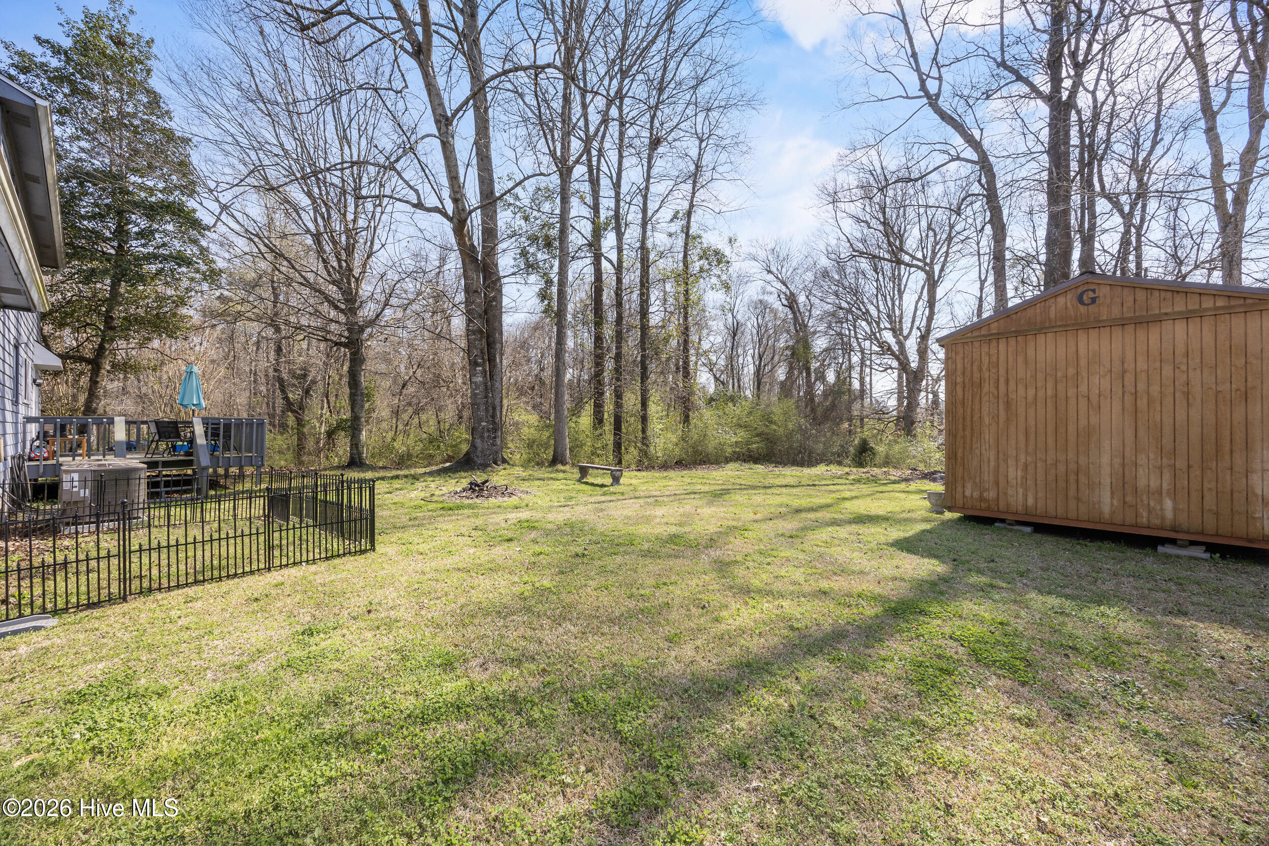 100560649 | Photo 43