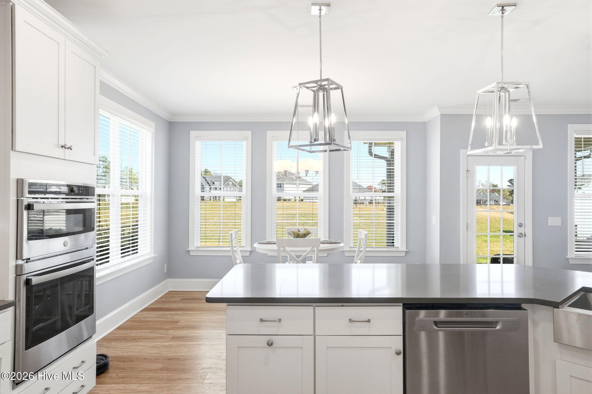 100563287 | Photo 31