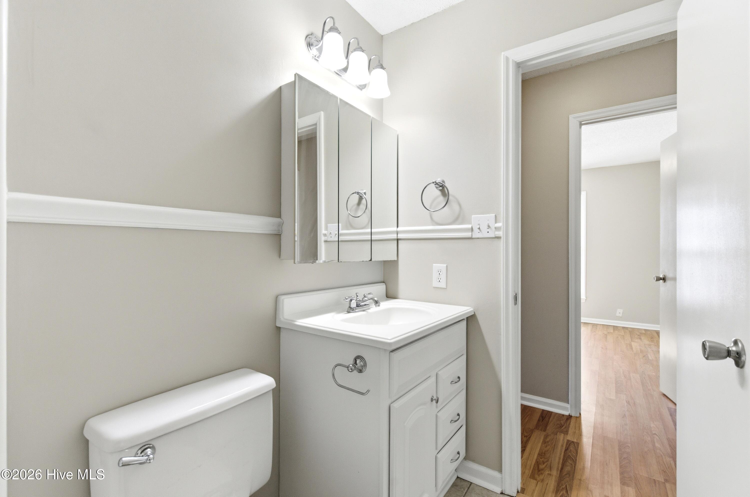 100561176 | Photo 36