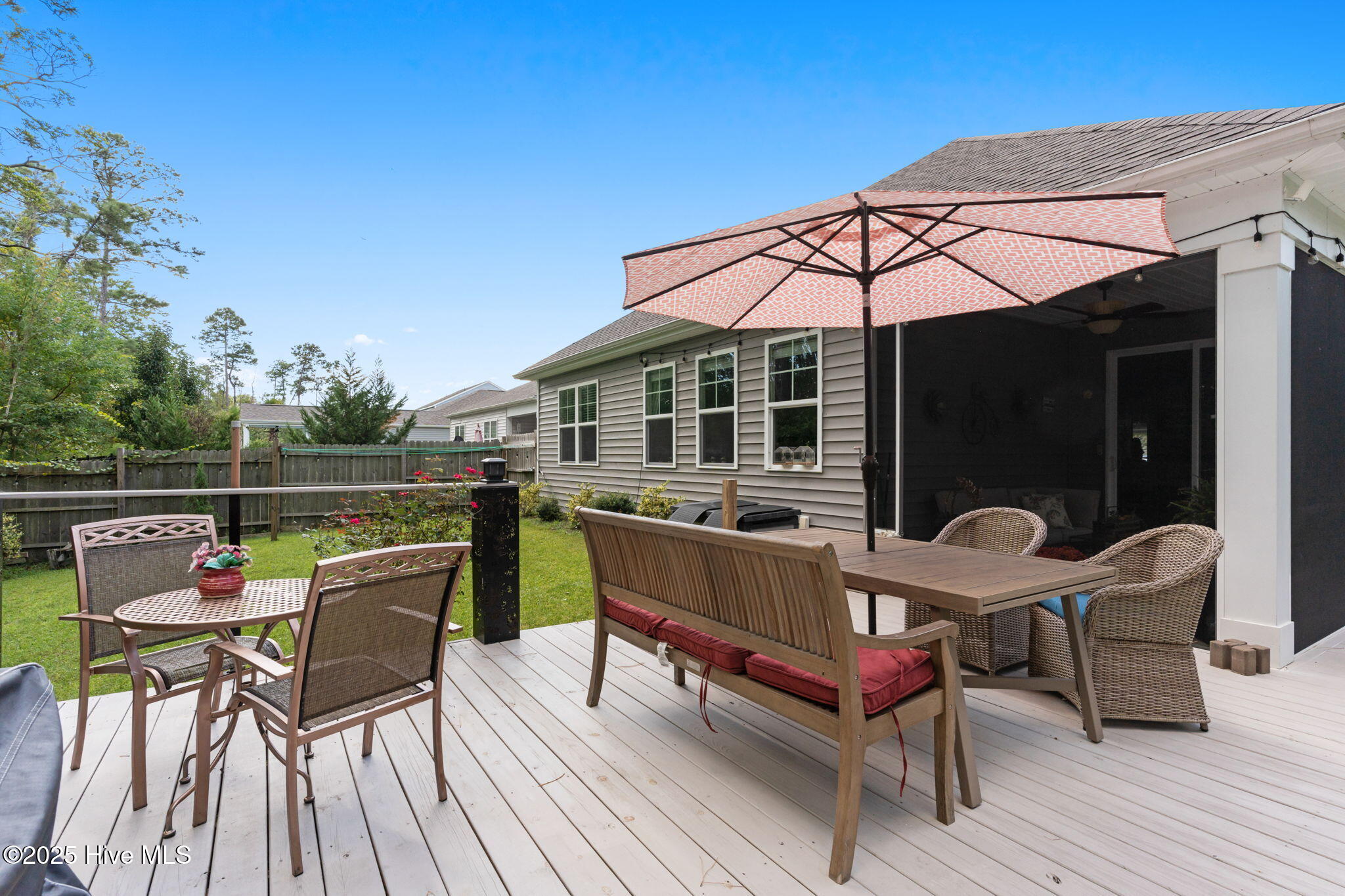 100531628 | Photo 41