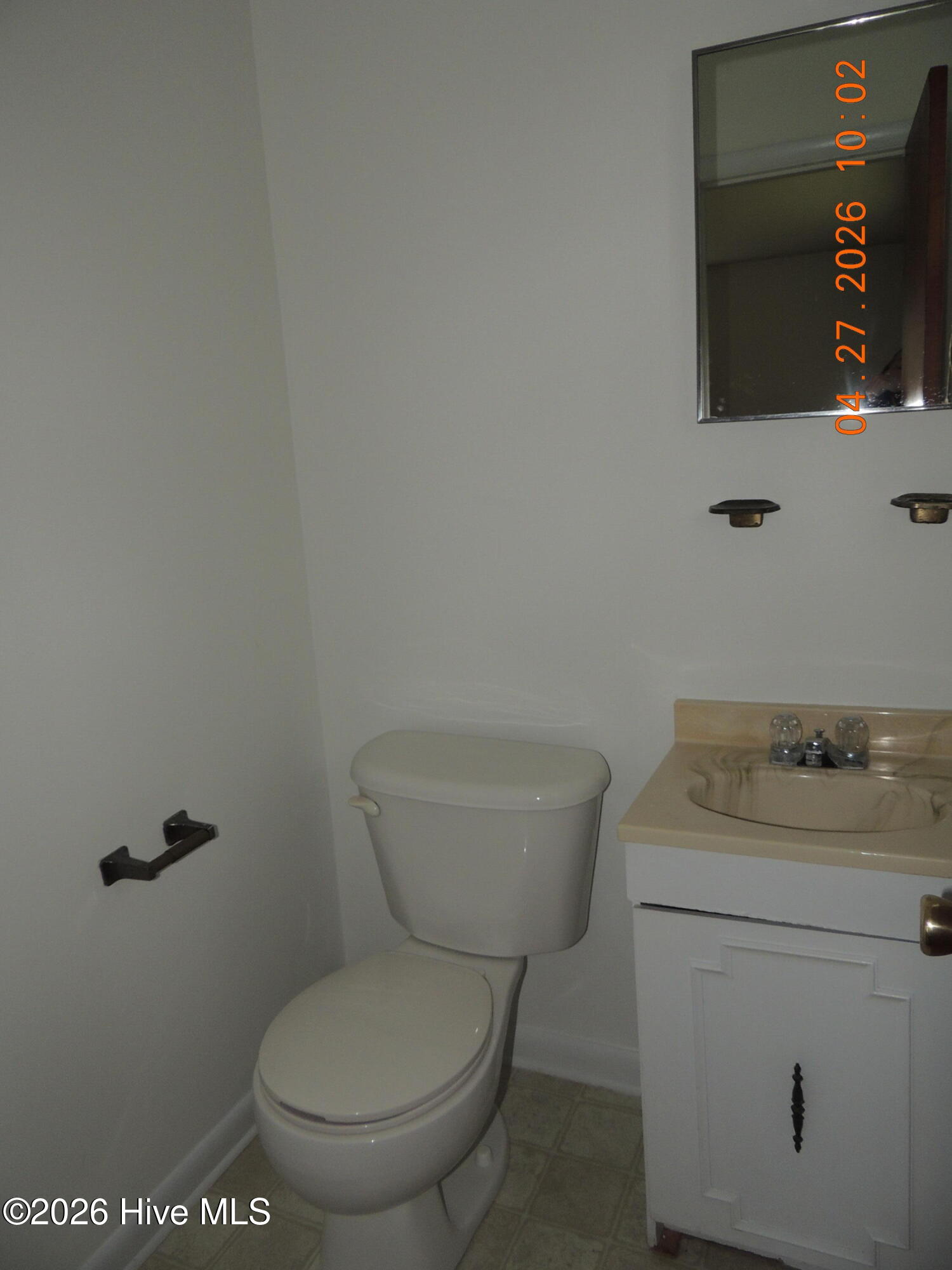 100569816 | Photo 12