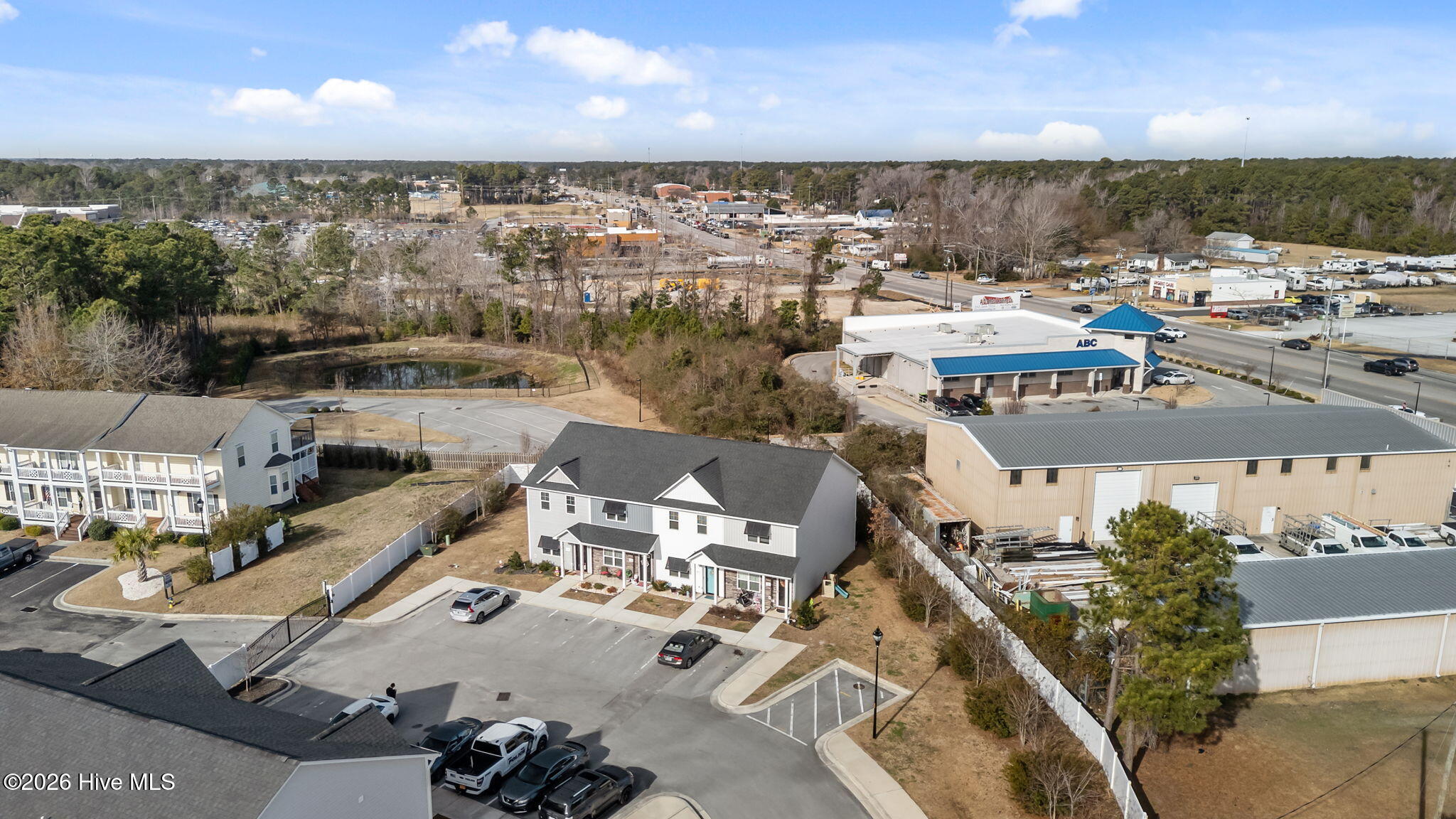 100546881 | Photo 39