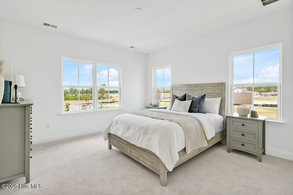 100549861 | Photo 22