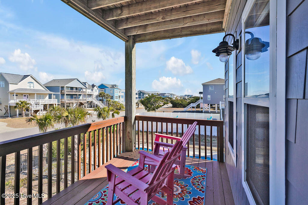 100529088 | Photo 108