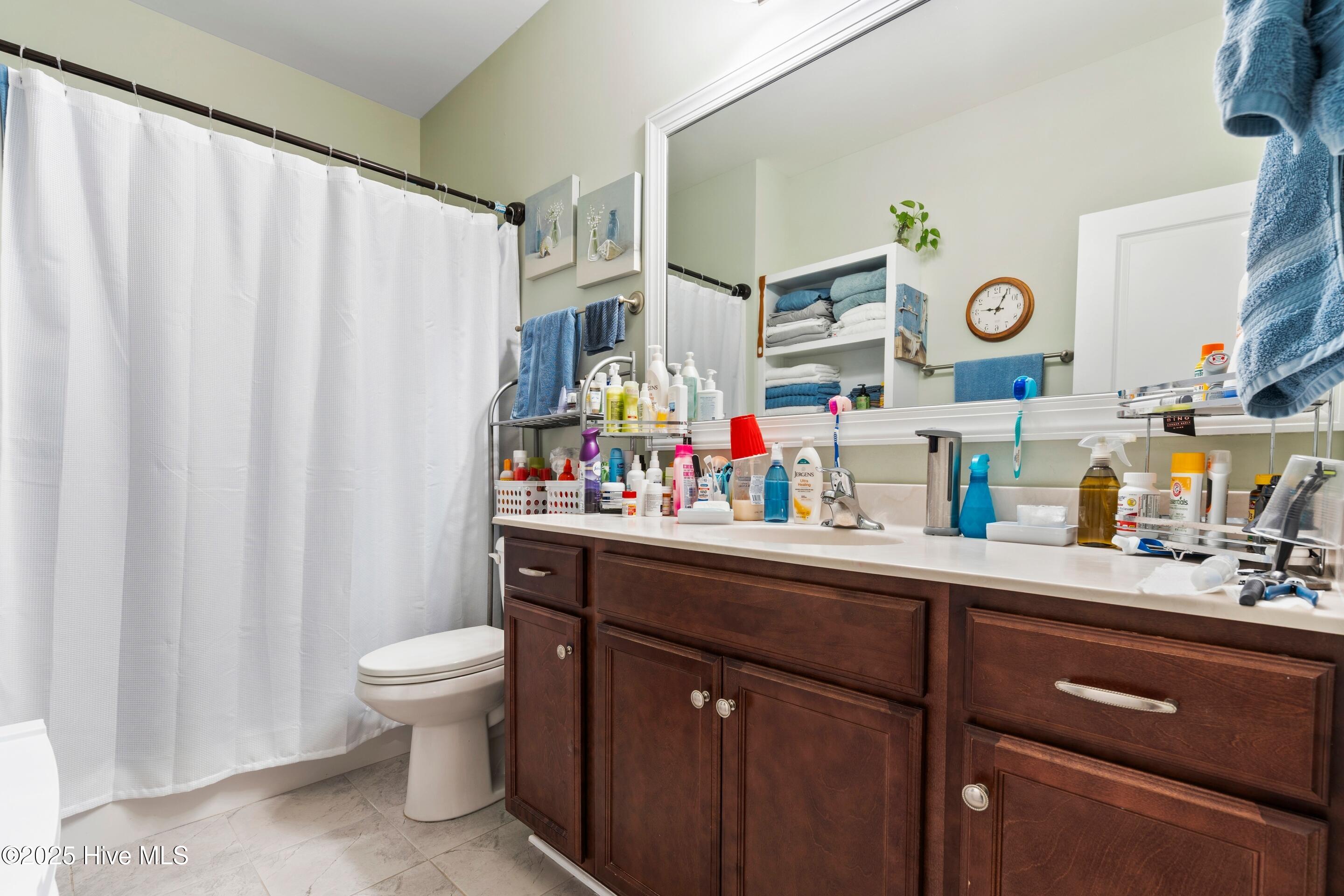 100512963 | Photo 33