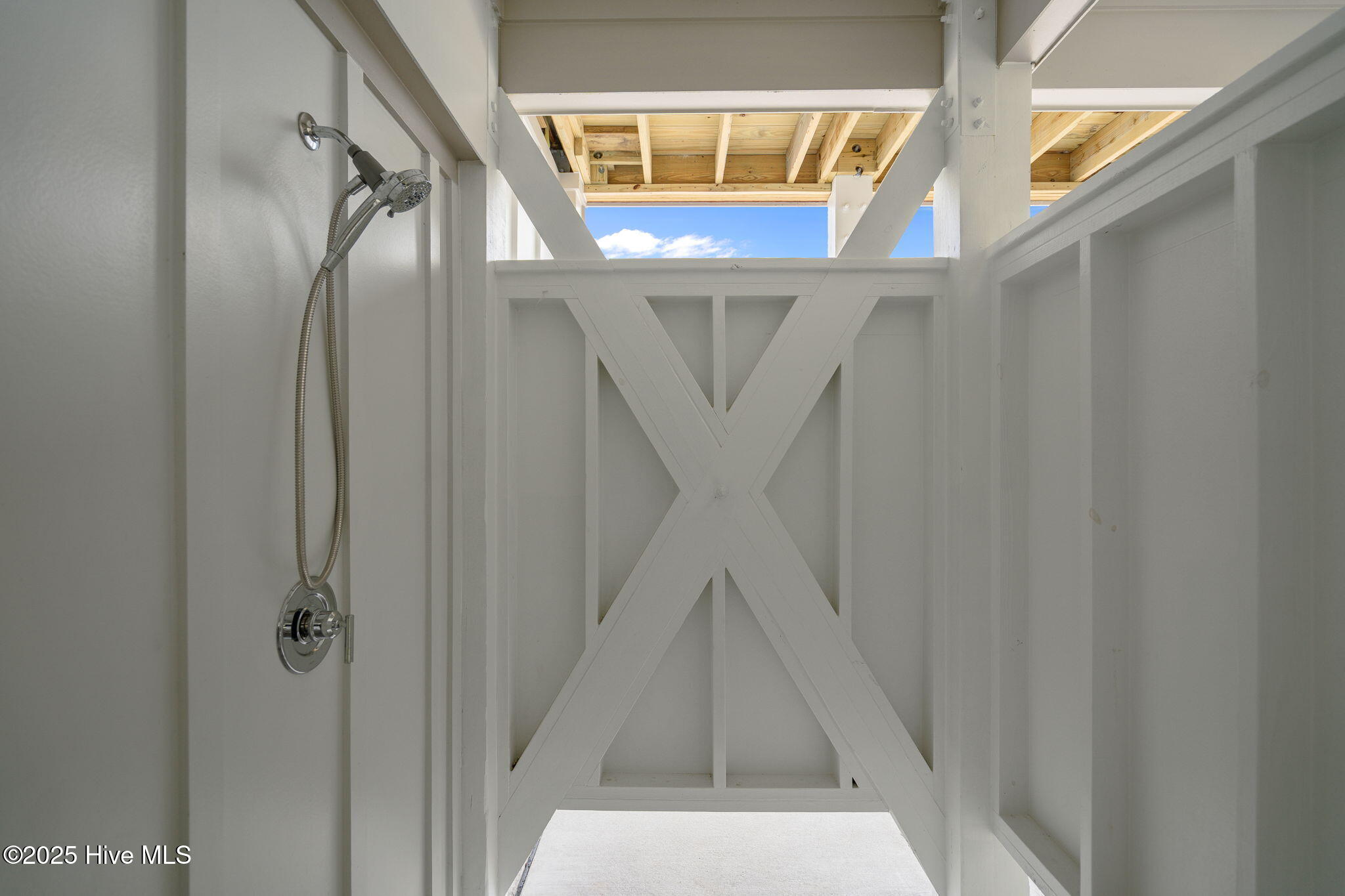 100537878 | Photo 42