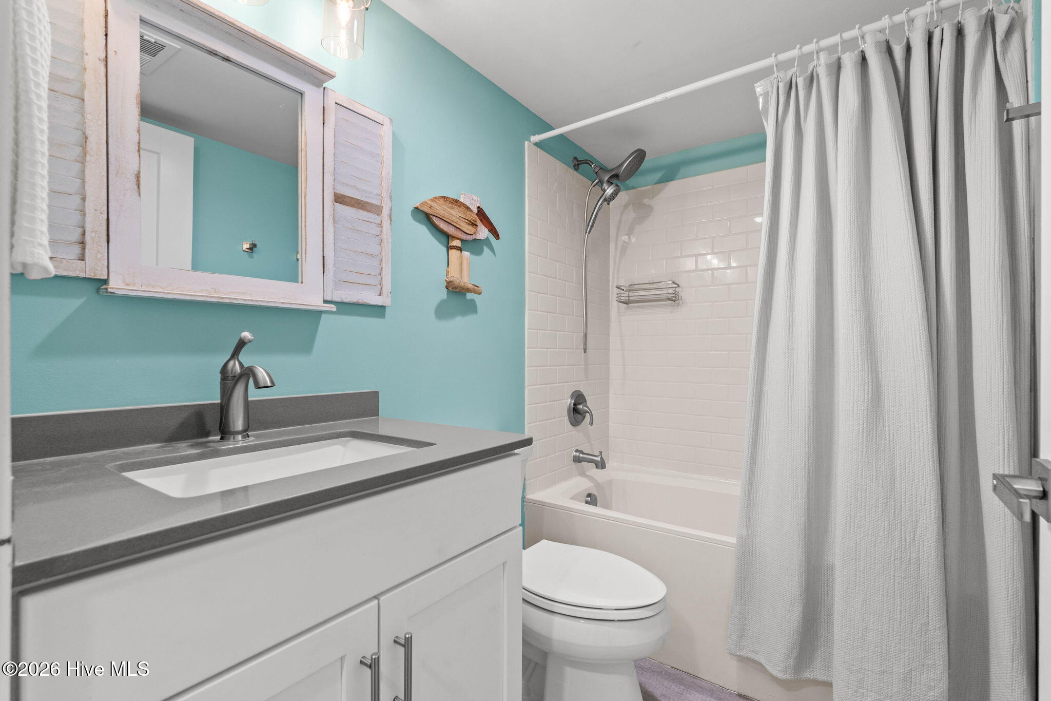 100565689 | Photo 14