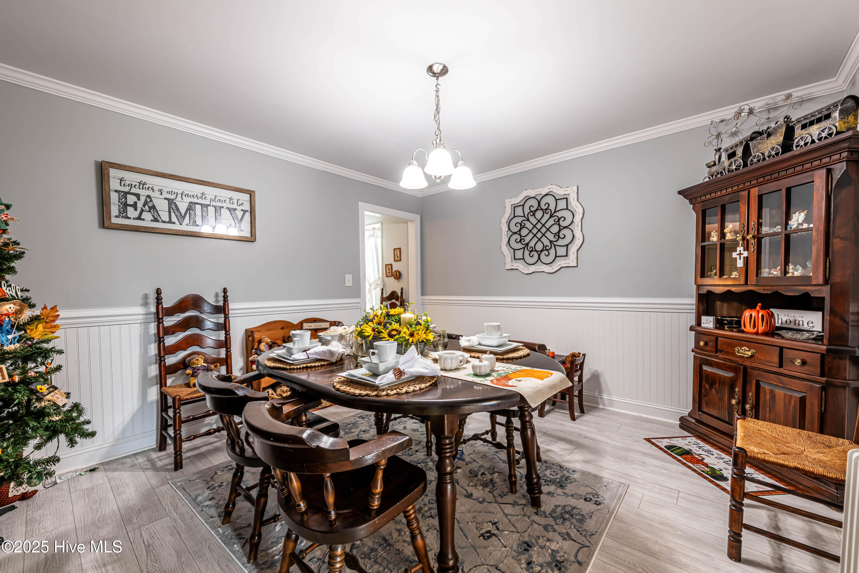 100524839 | Photo 62