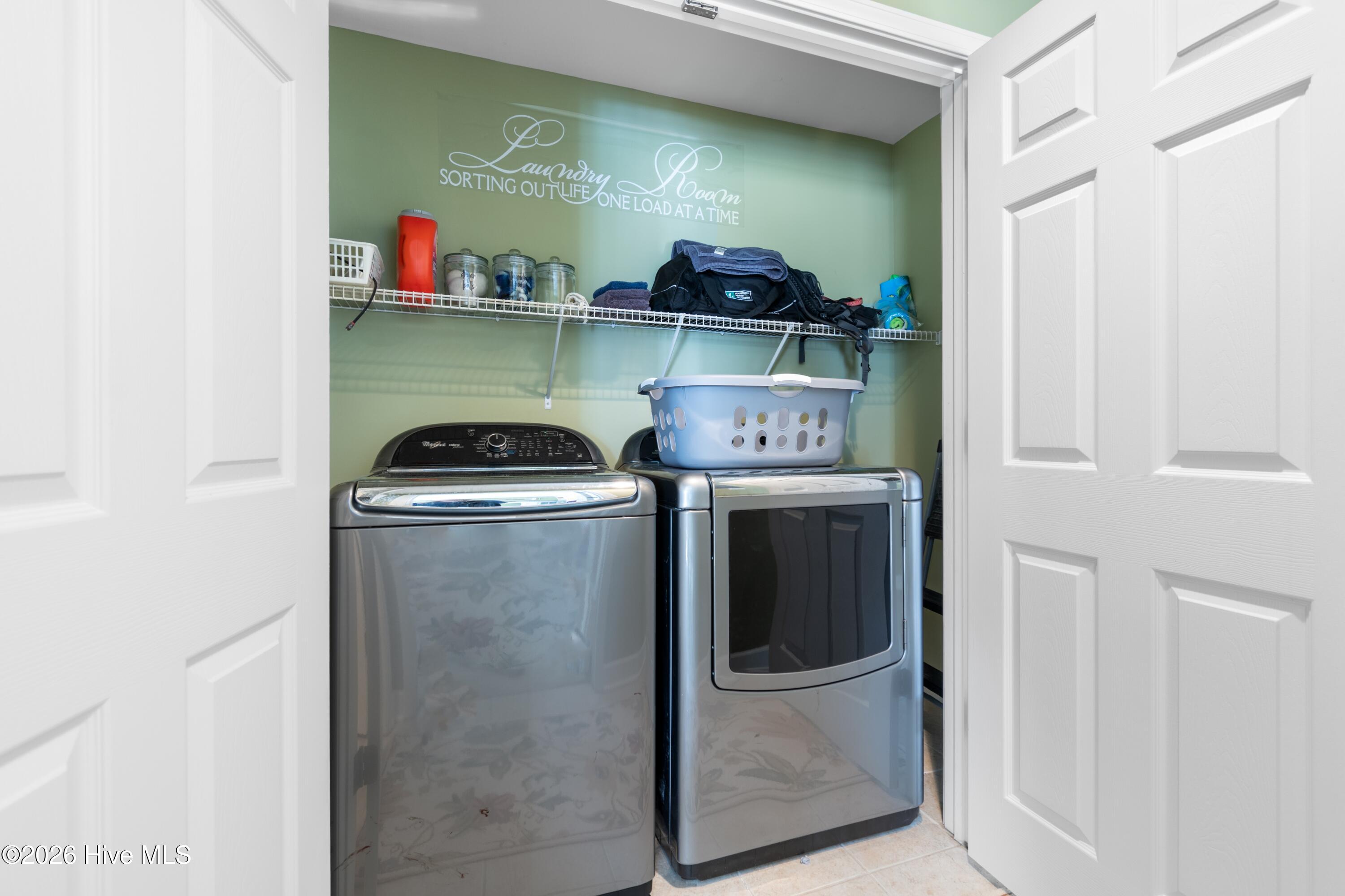 100560403 | Photo 27