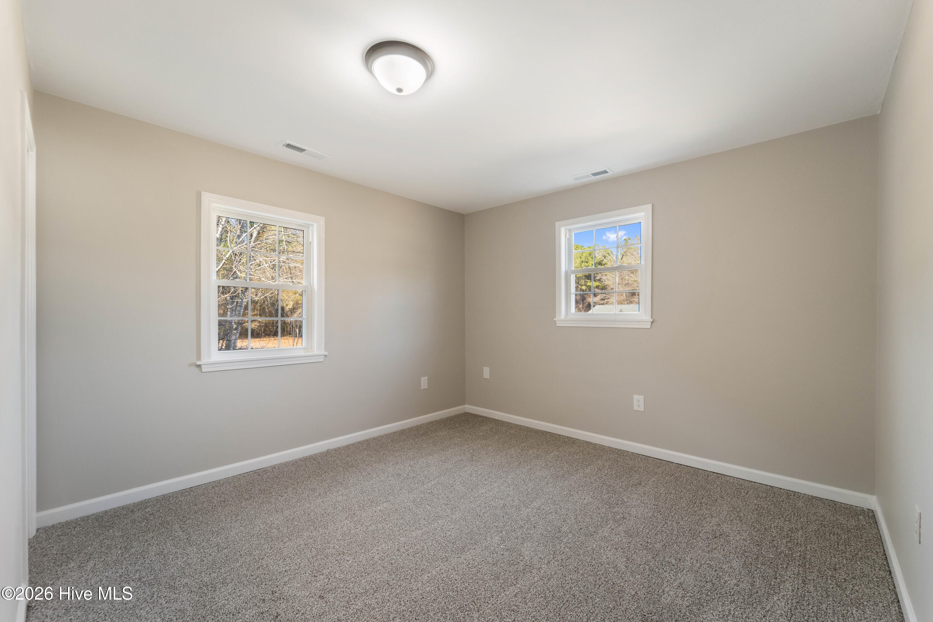 100549995 | Photo 24