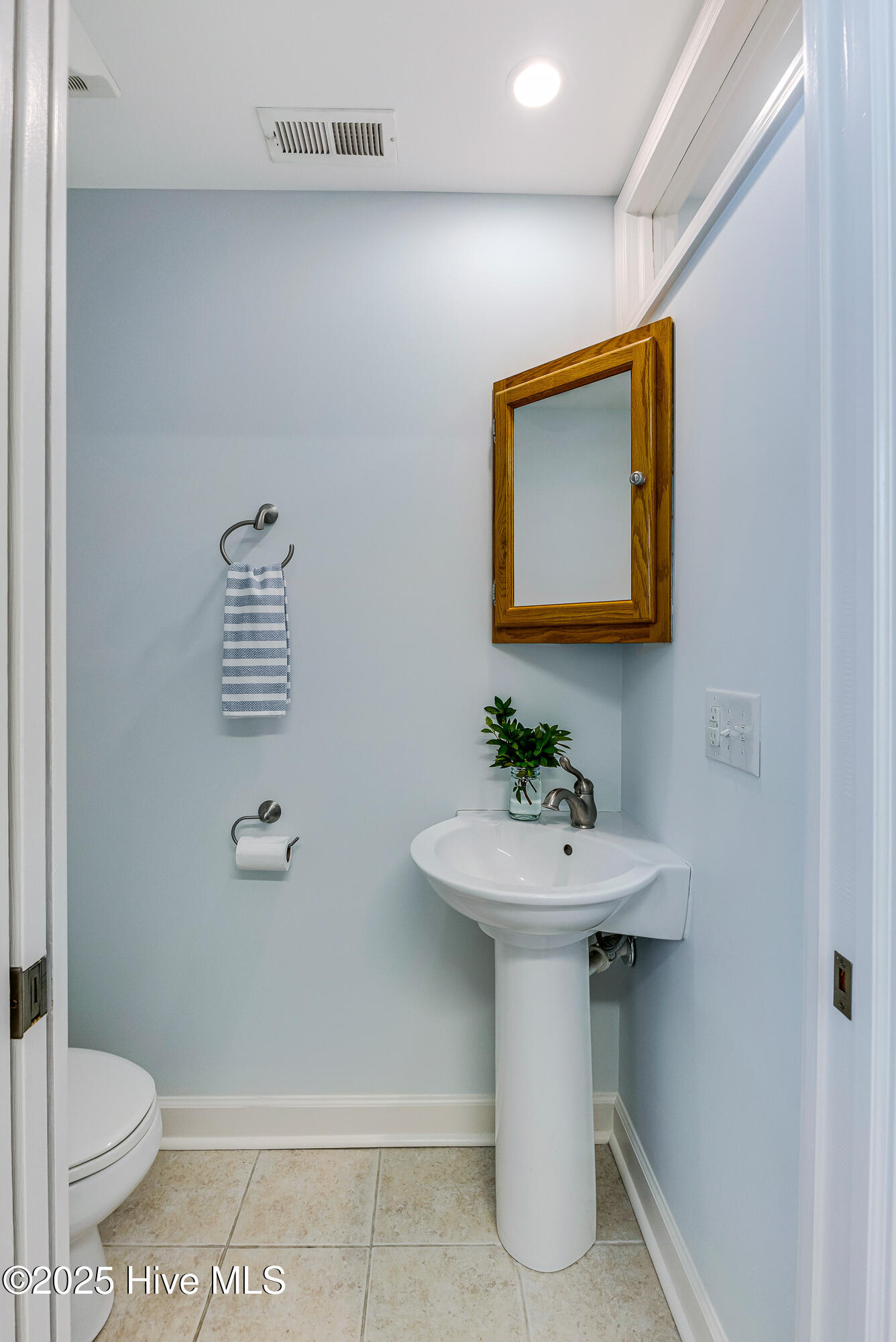 100538127 | Photo 34