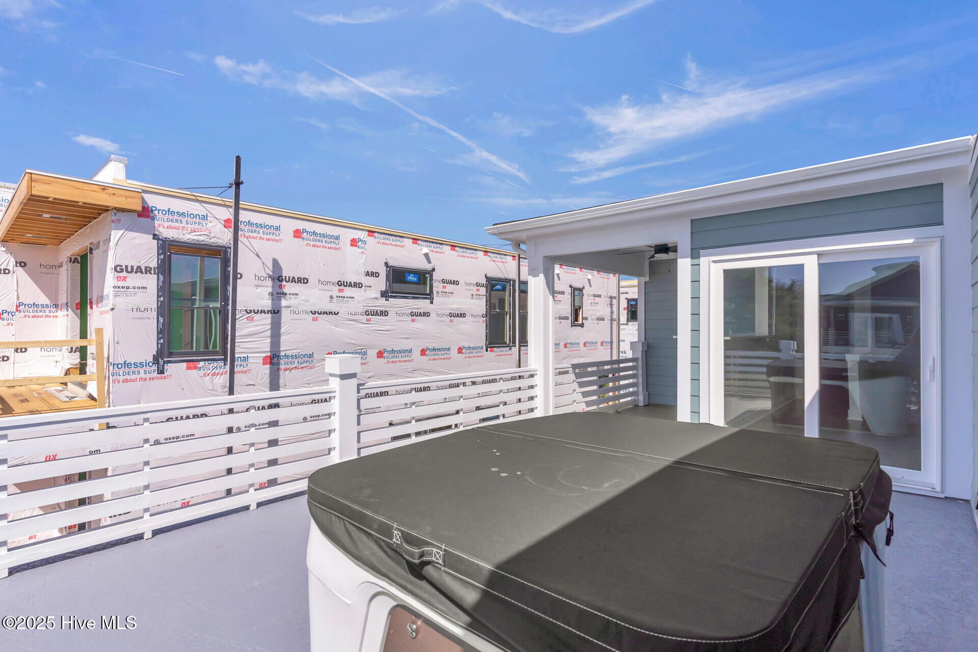 100534811 | Photo 27