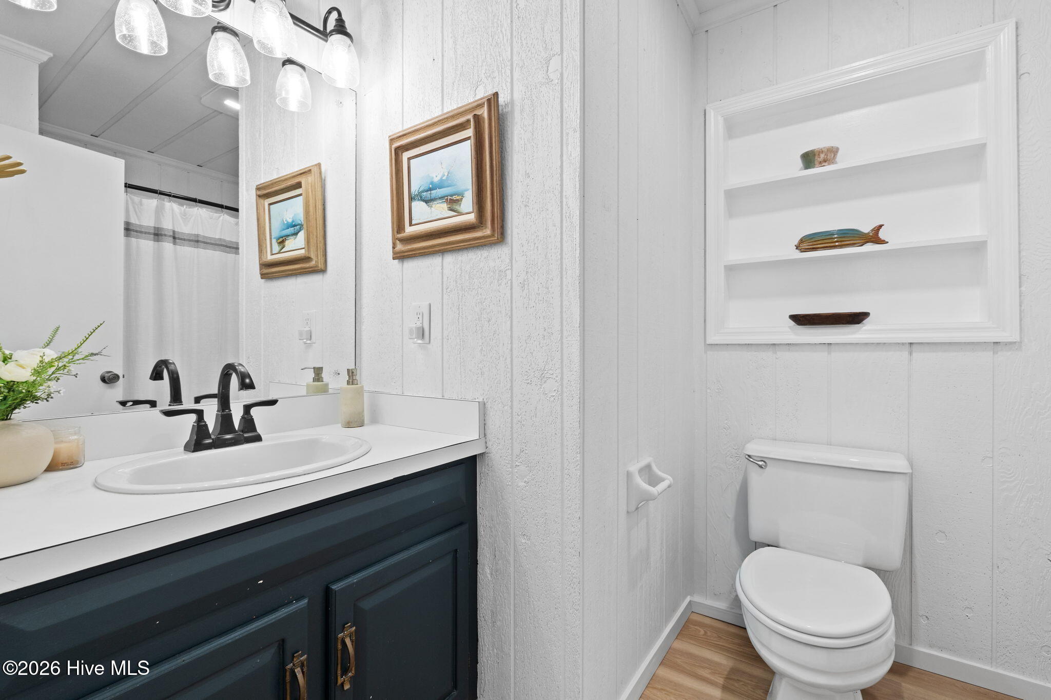 100567694 | Photo 49