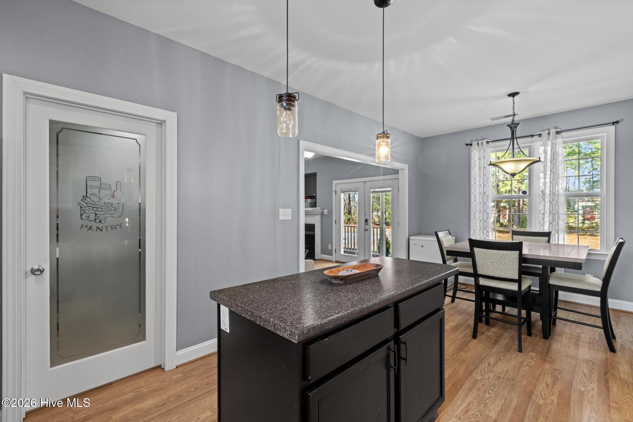 100557567 | Photo 13