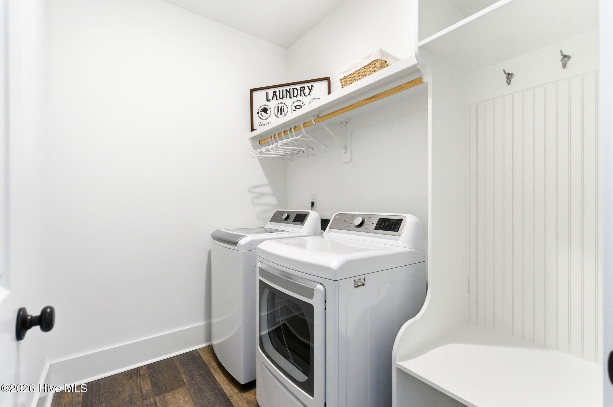 100565935 | Photo 21