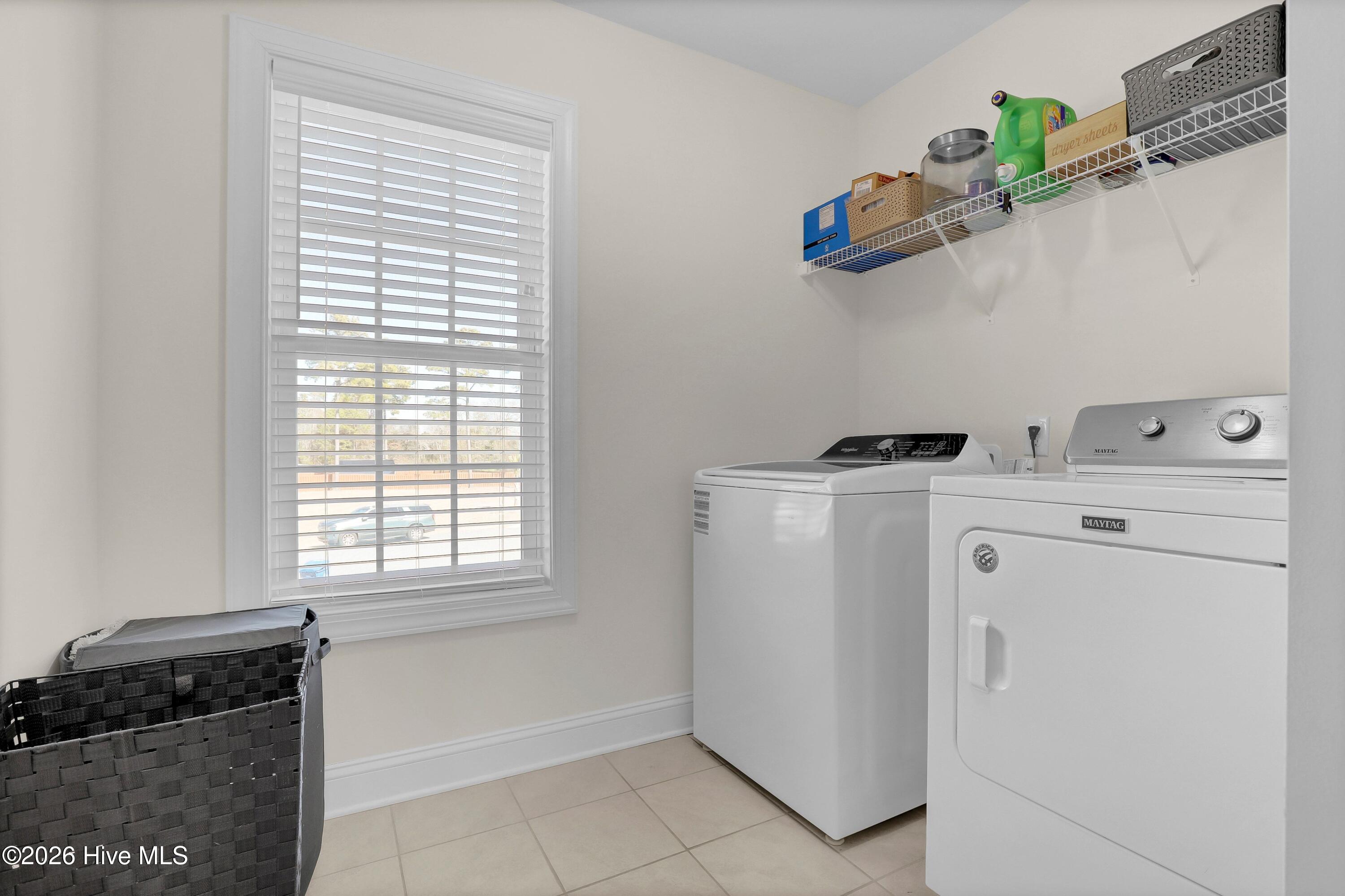 100557019 | Photo 38