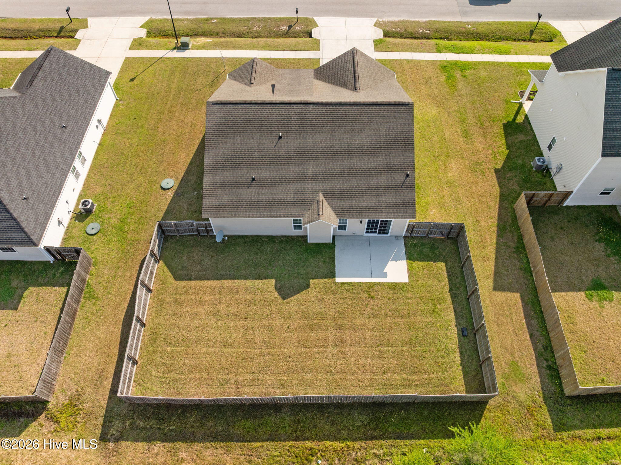 100564083 | Photo 26