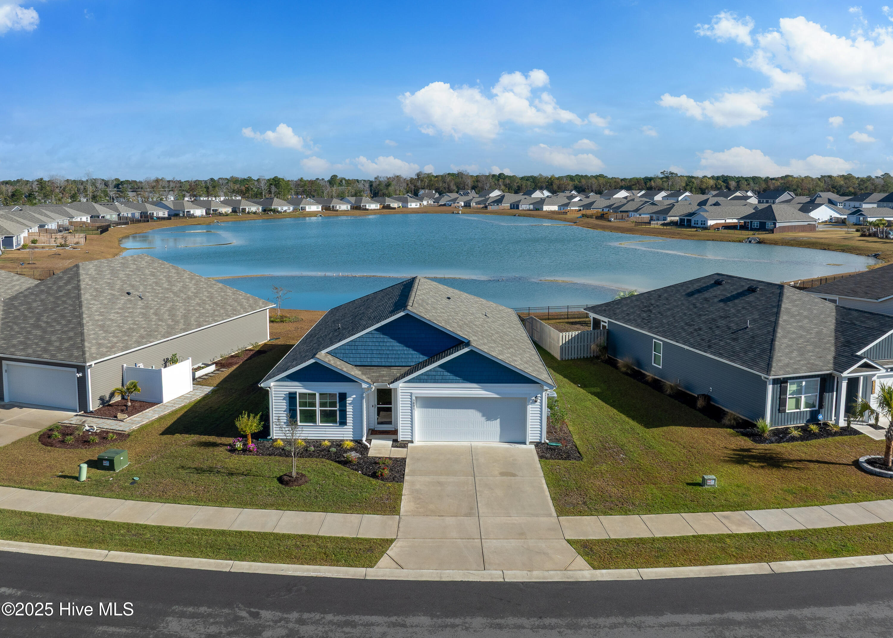 100543379 | Photo 33