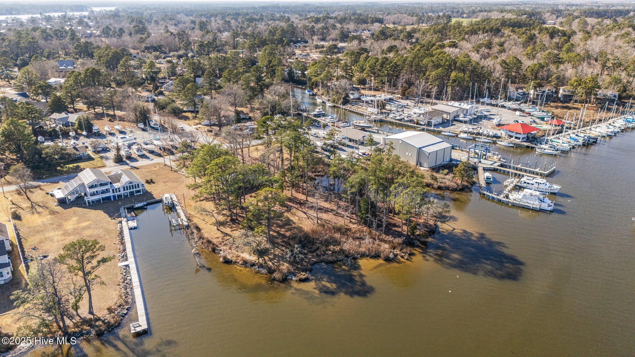 1210 Neuse Drive, Oriental, NC, 28571