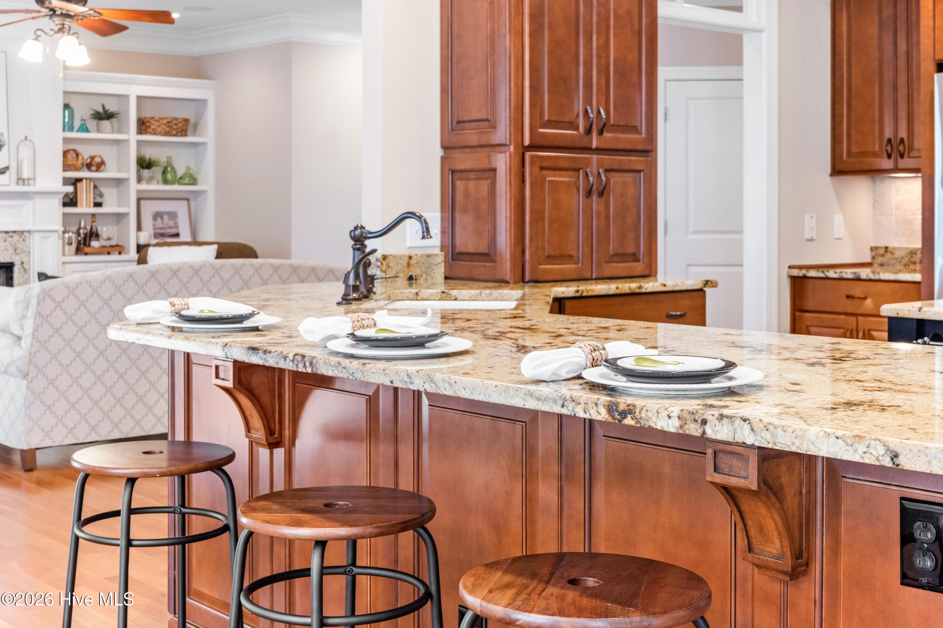 100560596 | Photo 17