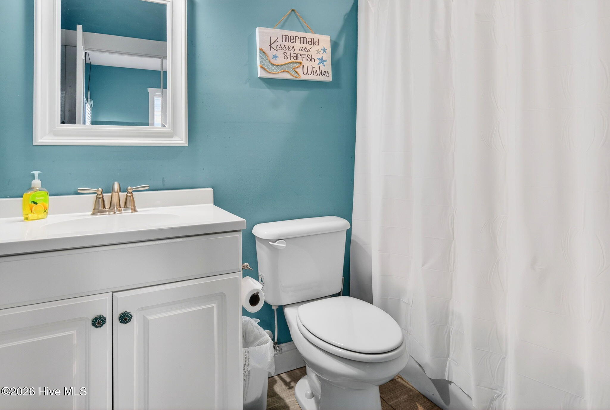 100558415 | Photo 20