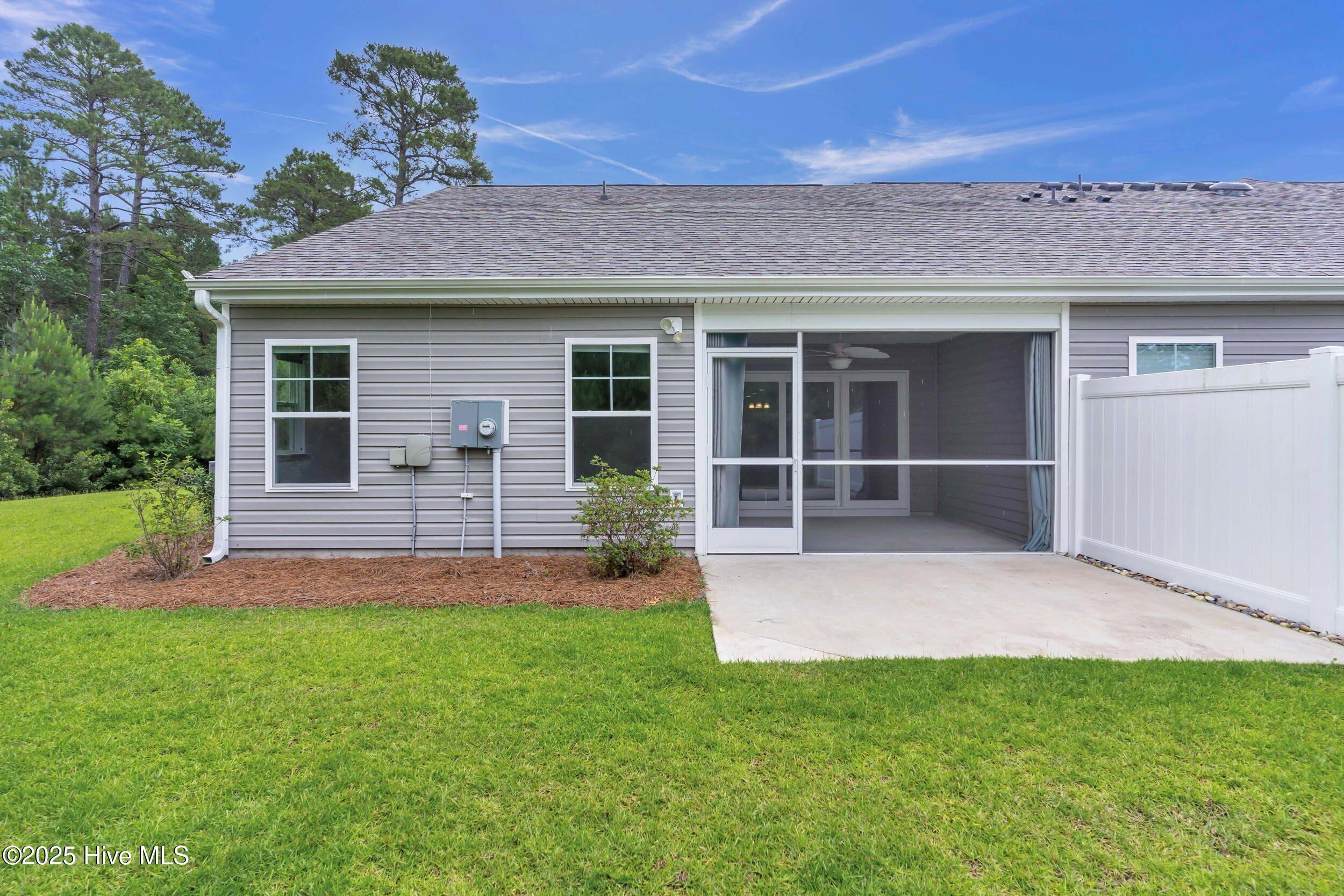 100514304 | Photo 31