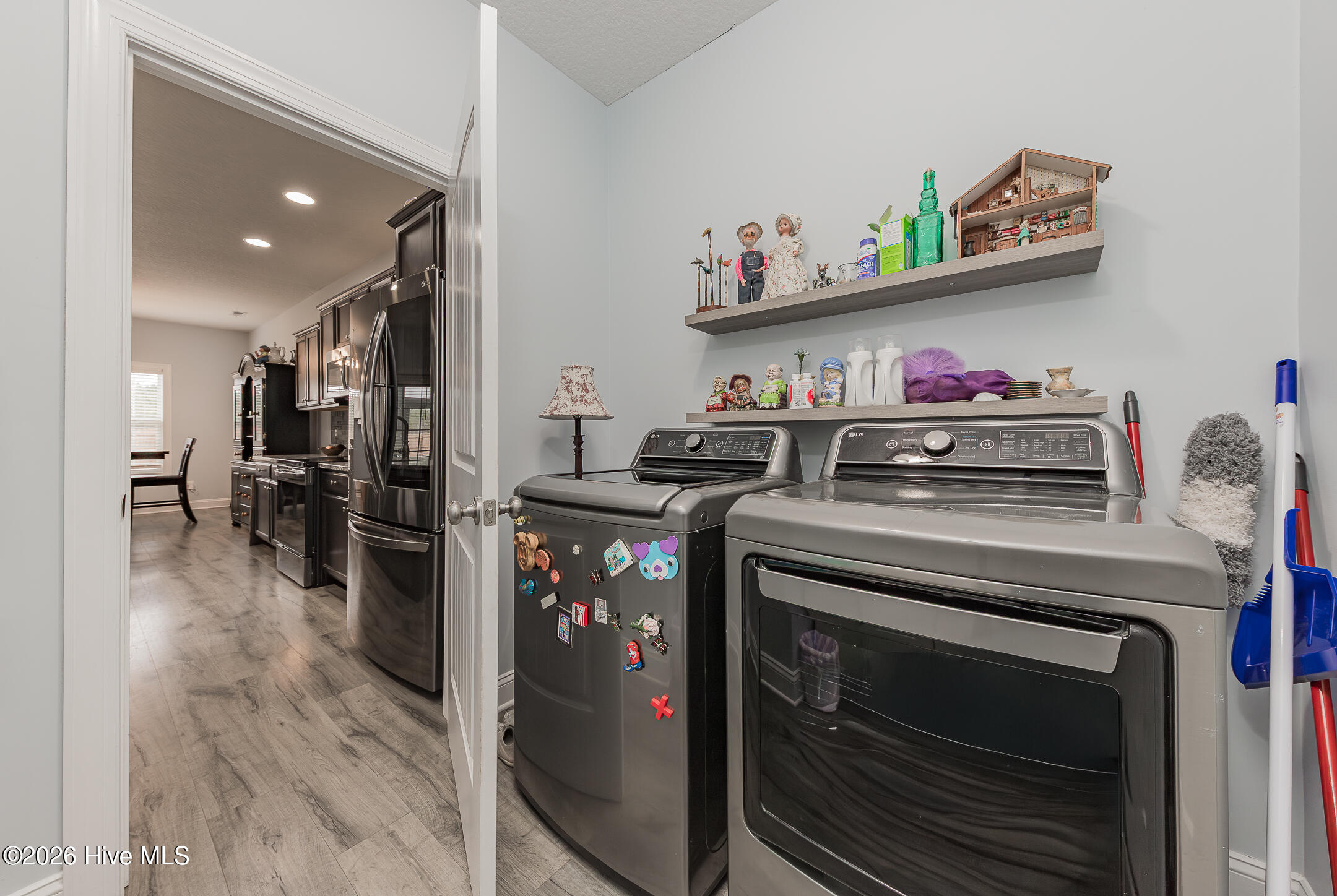 100556125 | Photo 18