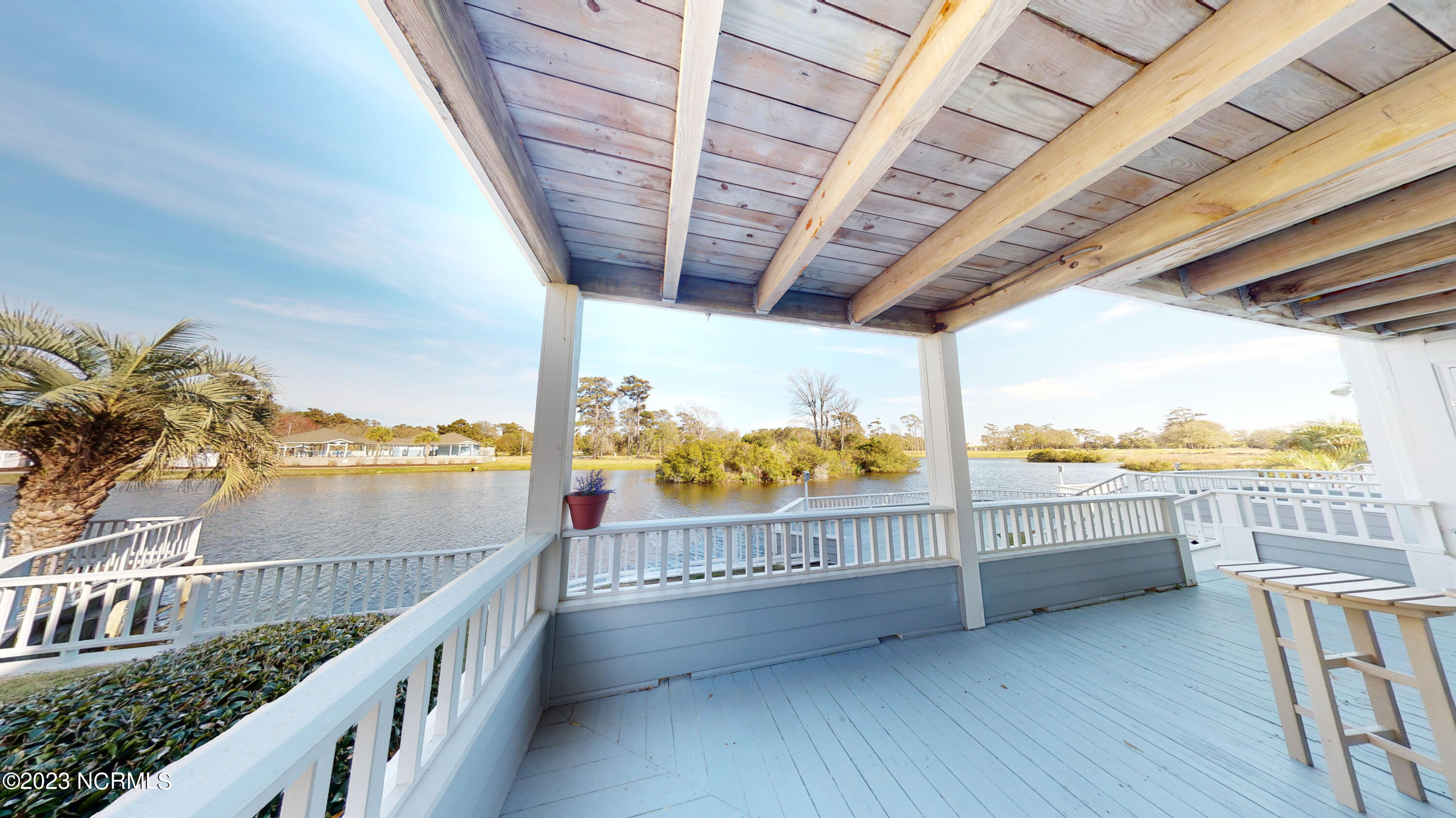 100537527 | Photo 37