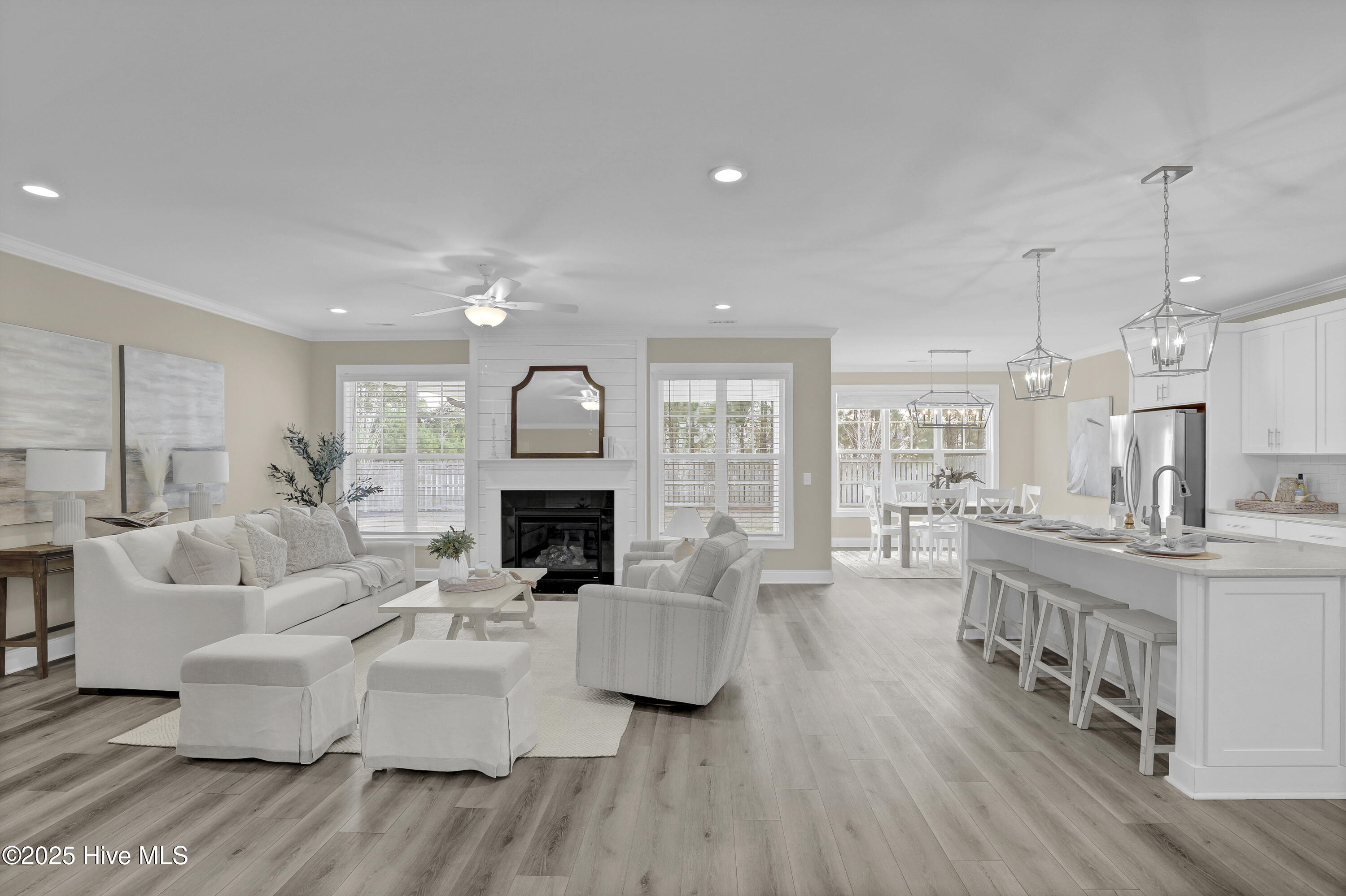 100545755 | Photo 18