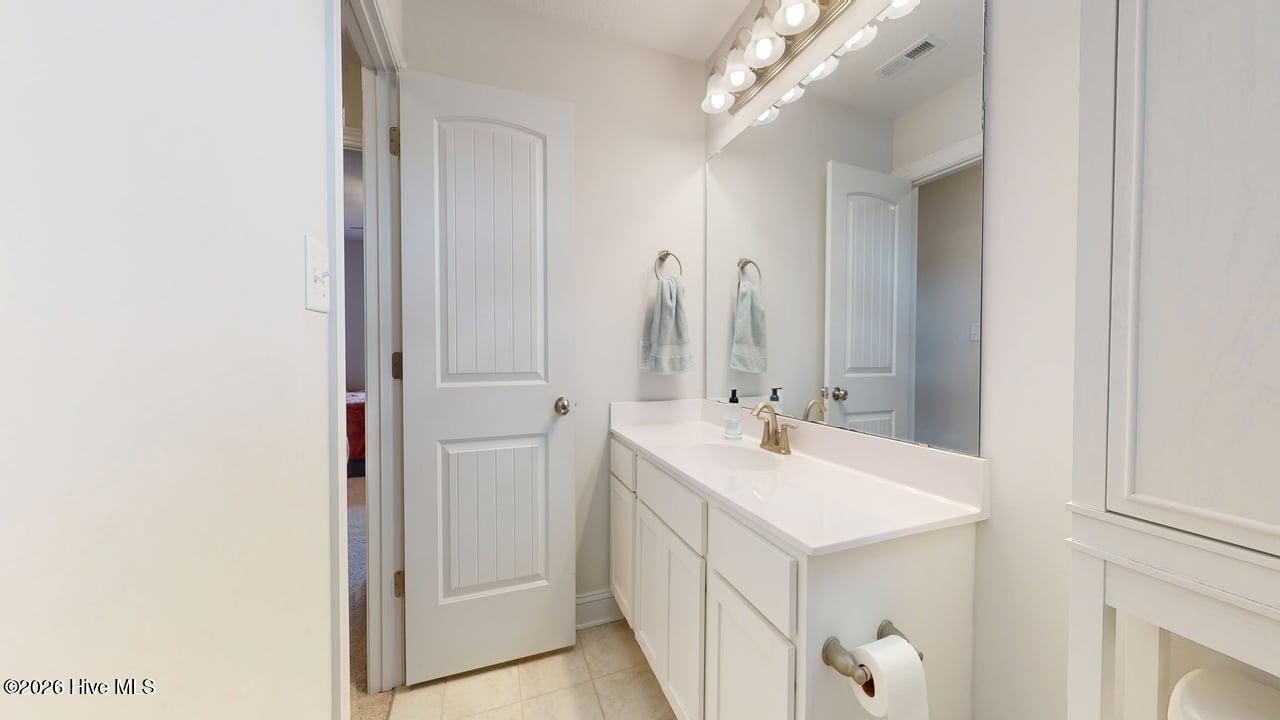 100559216 | Photo 35