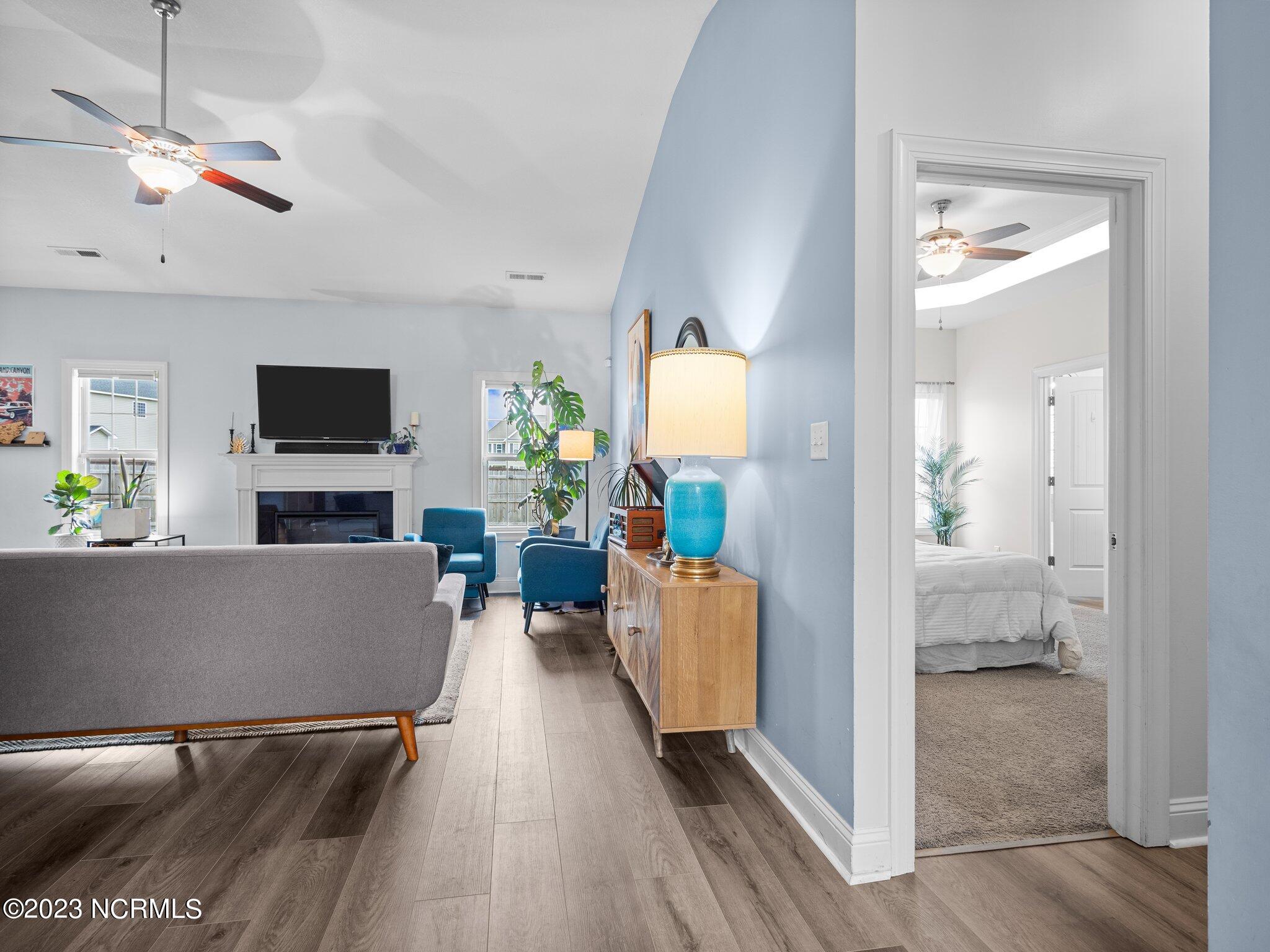 100552658 | Photo 26