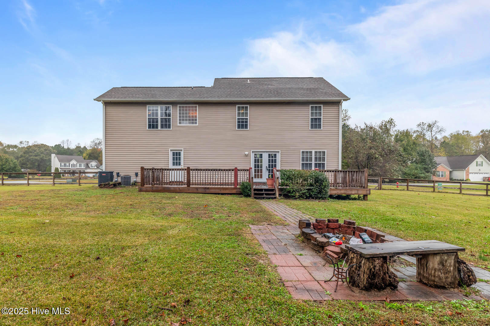 100542148 | Photo 56