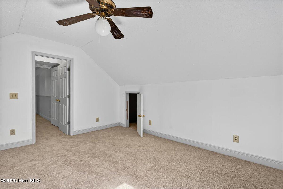 100506546 | Photo 28