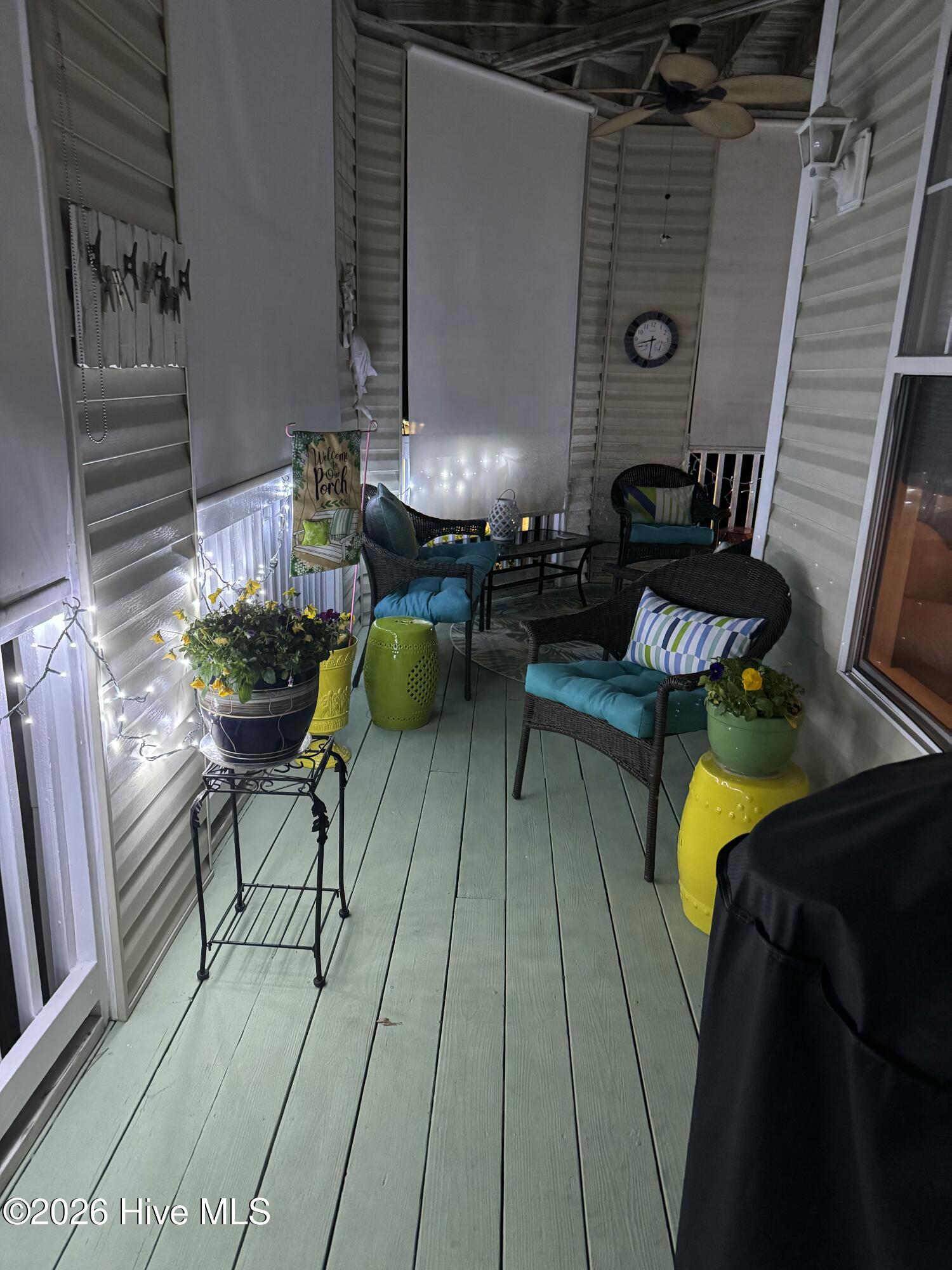 100557540 | Photo 41