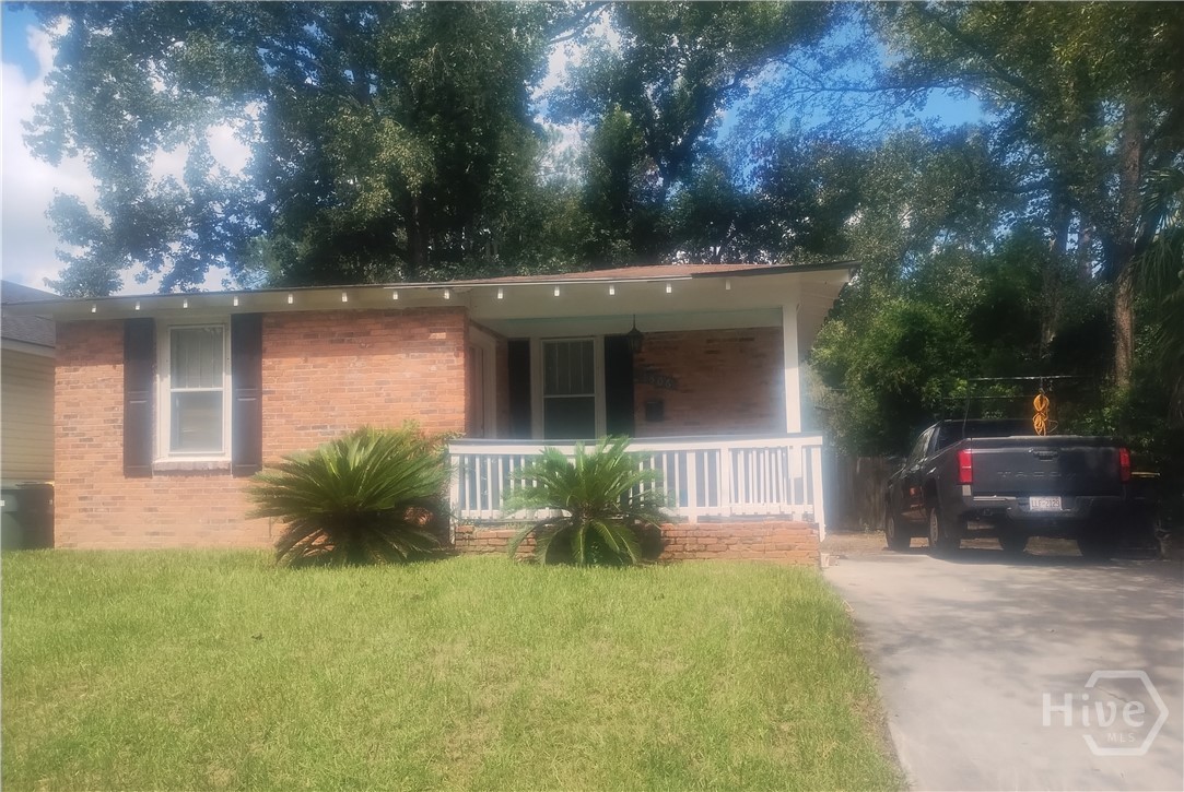 Photo 1 of Single family home for sale at 1506 E 33rd Street, Savannah, GA 31404 | MLS# SA364509 | Listing updated on 2026-09-13