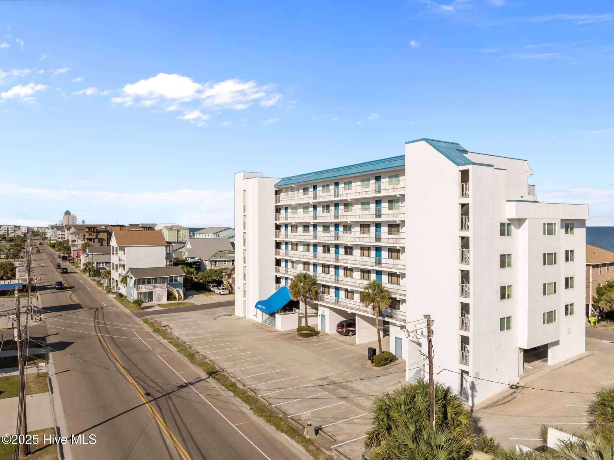 100570522 | Photo 39