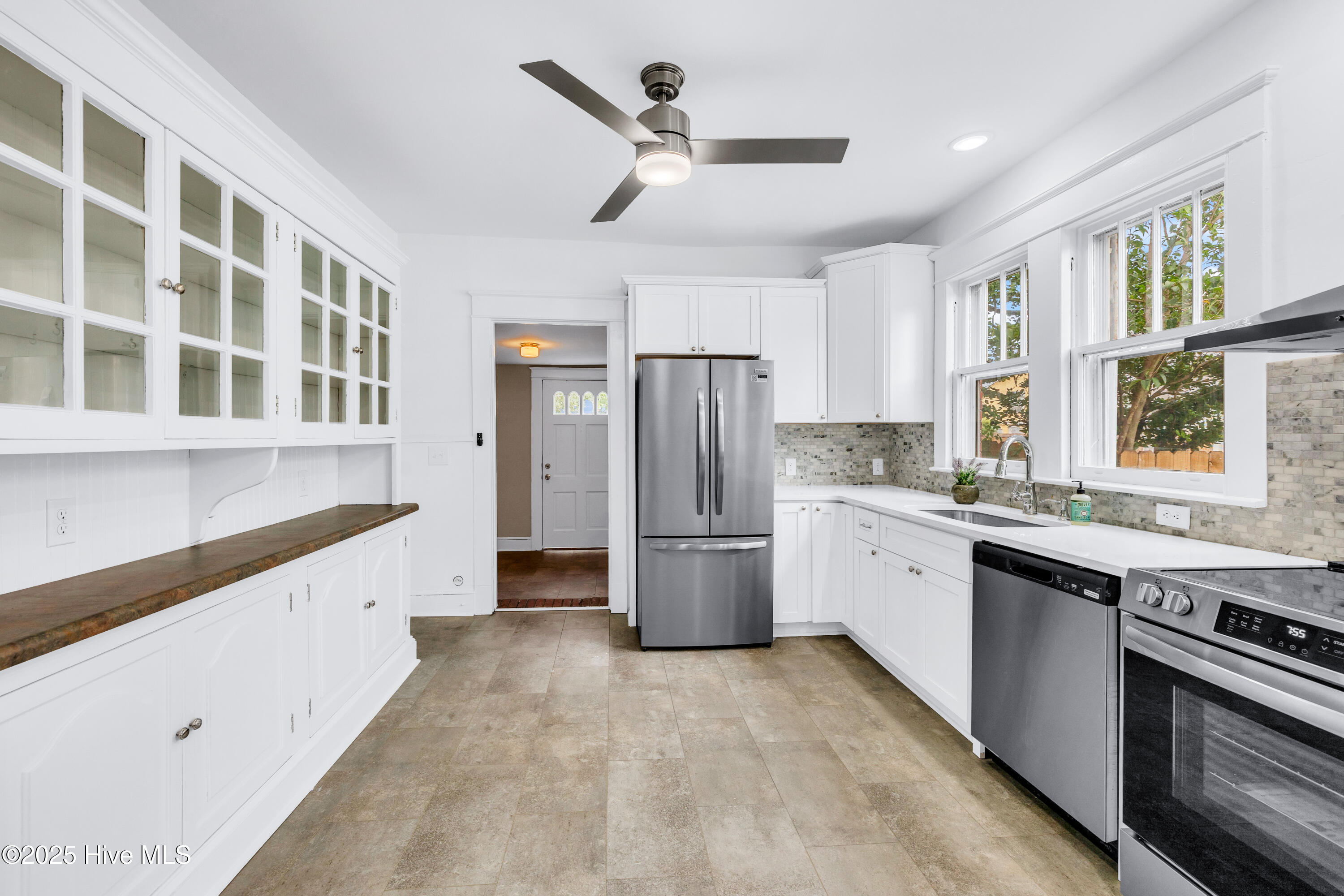 100522192 | Photo 17