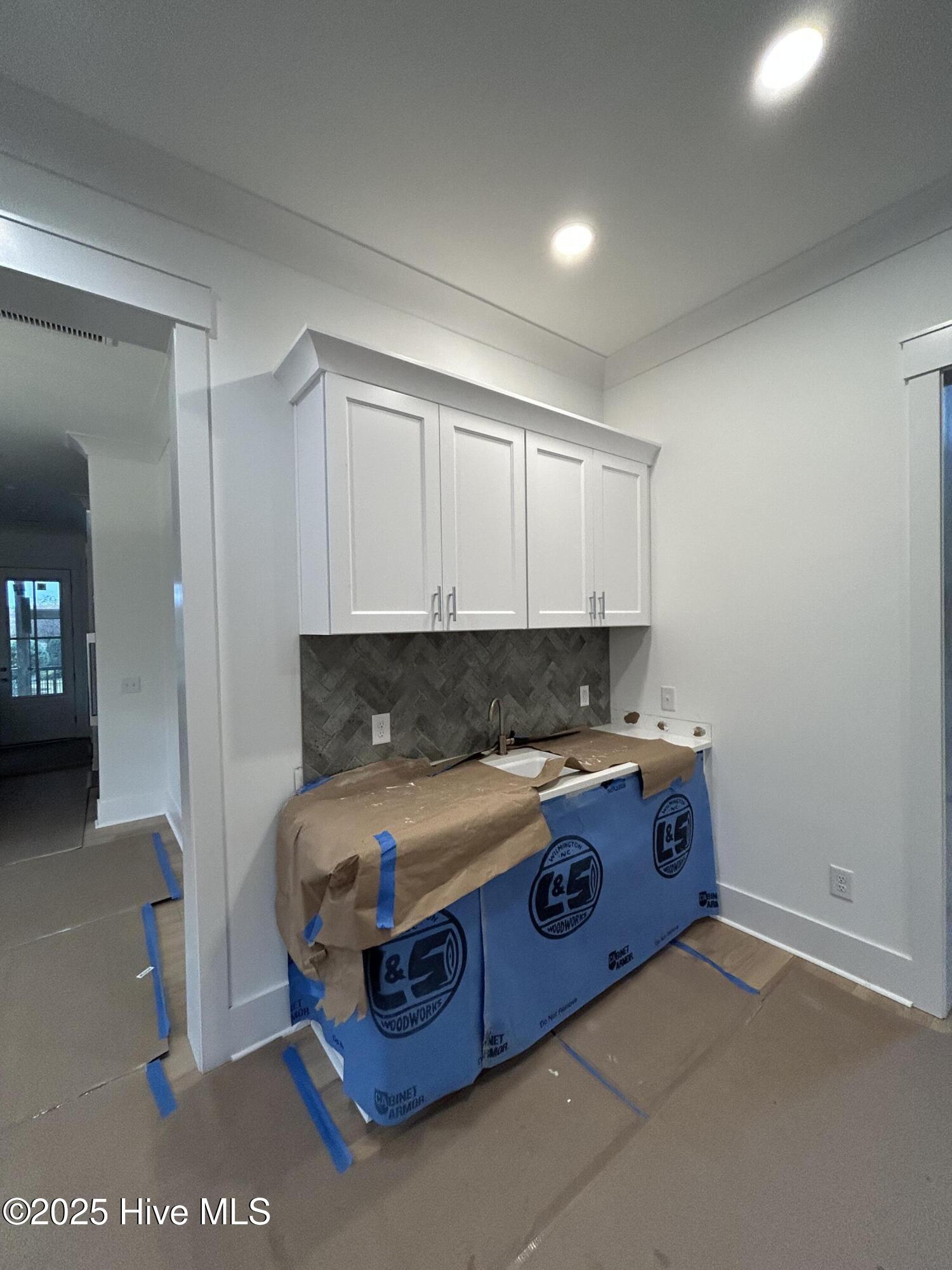 100531087 | Photo 26