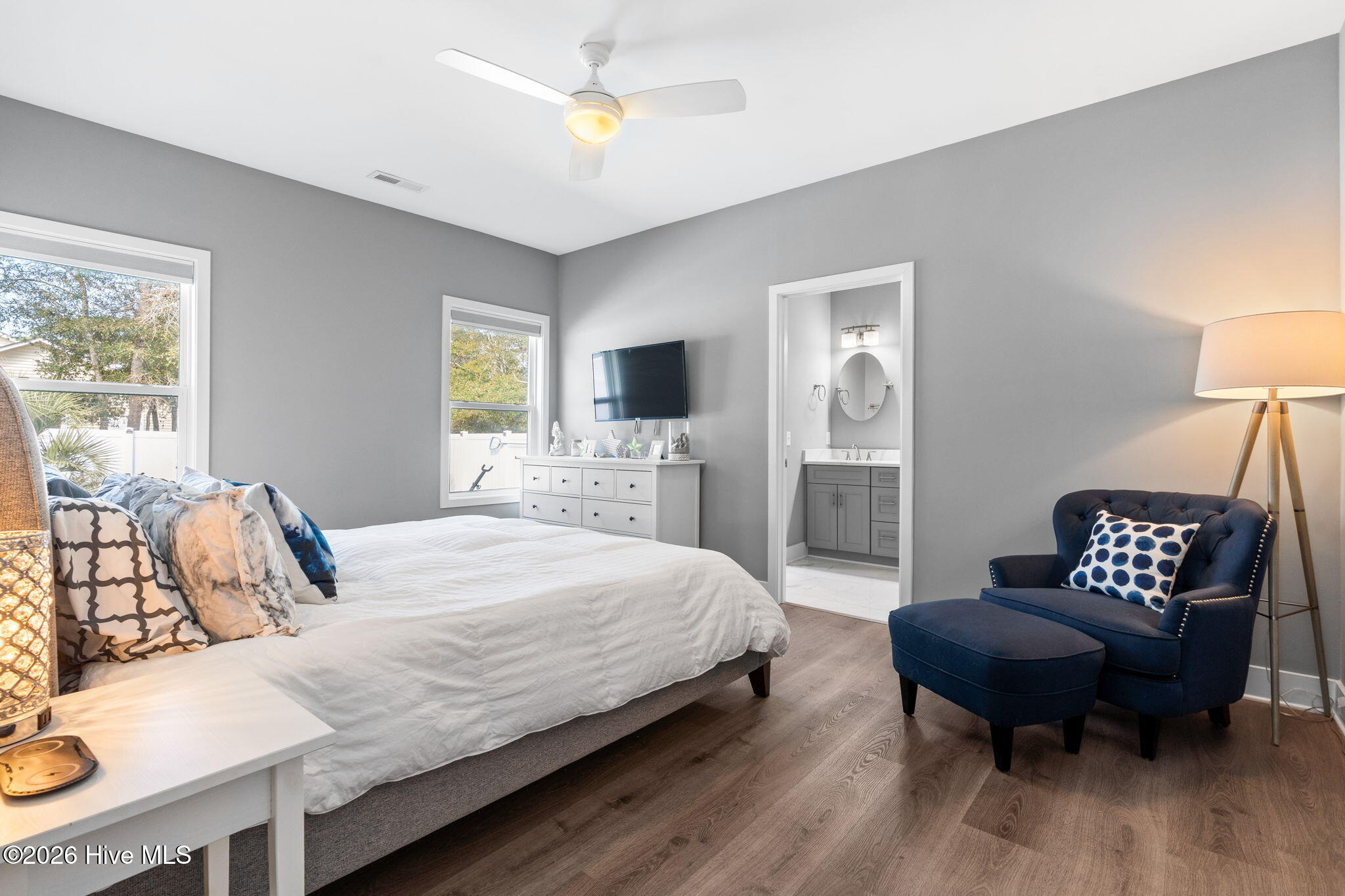 100568020 | Photo 14