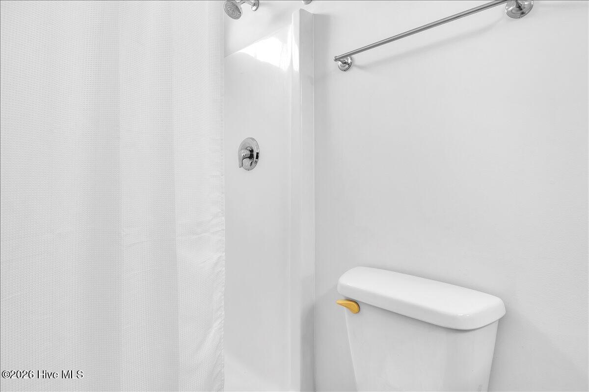 100567223 | Photo 24