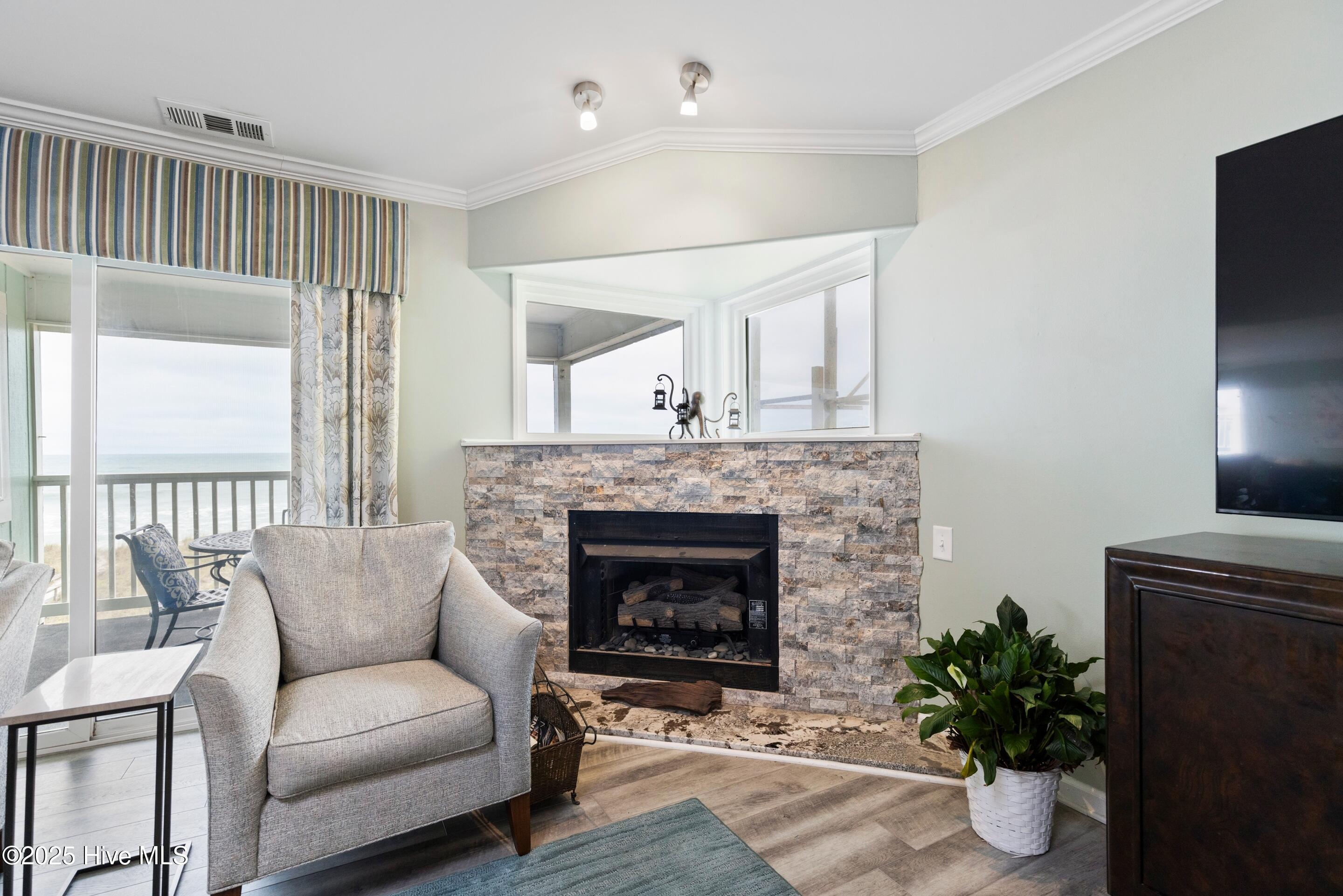 100539934 | Photo 18