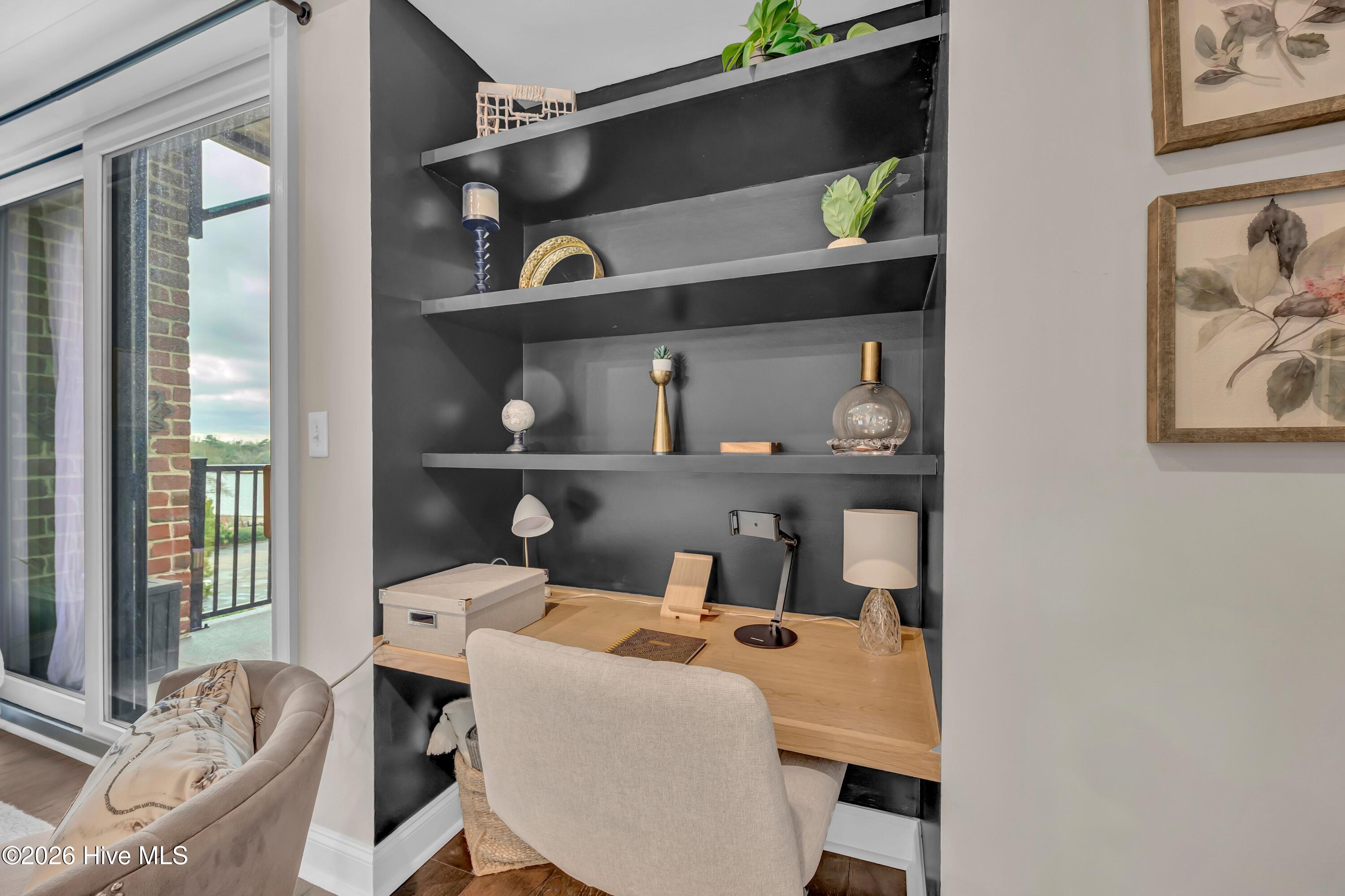 100553236 | Photo 15