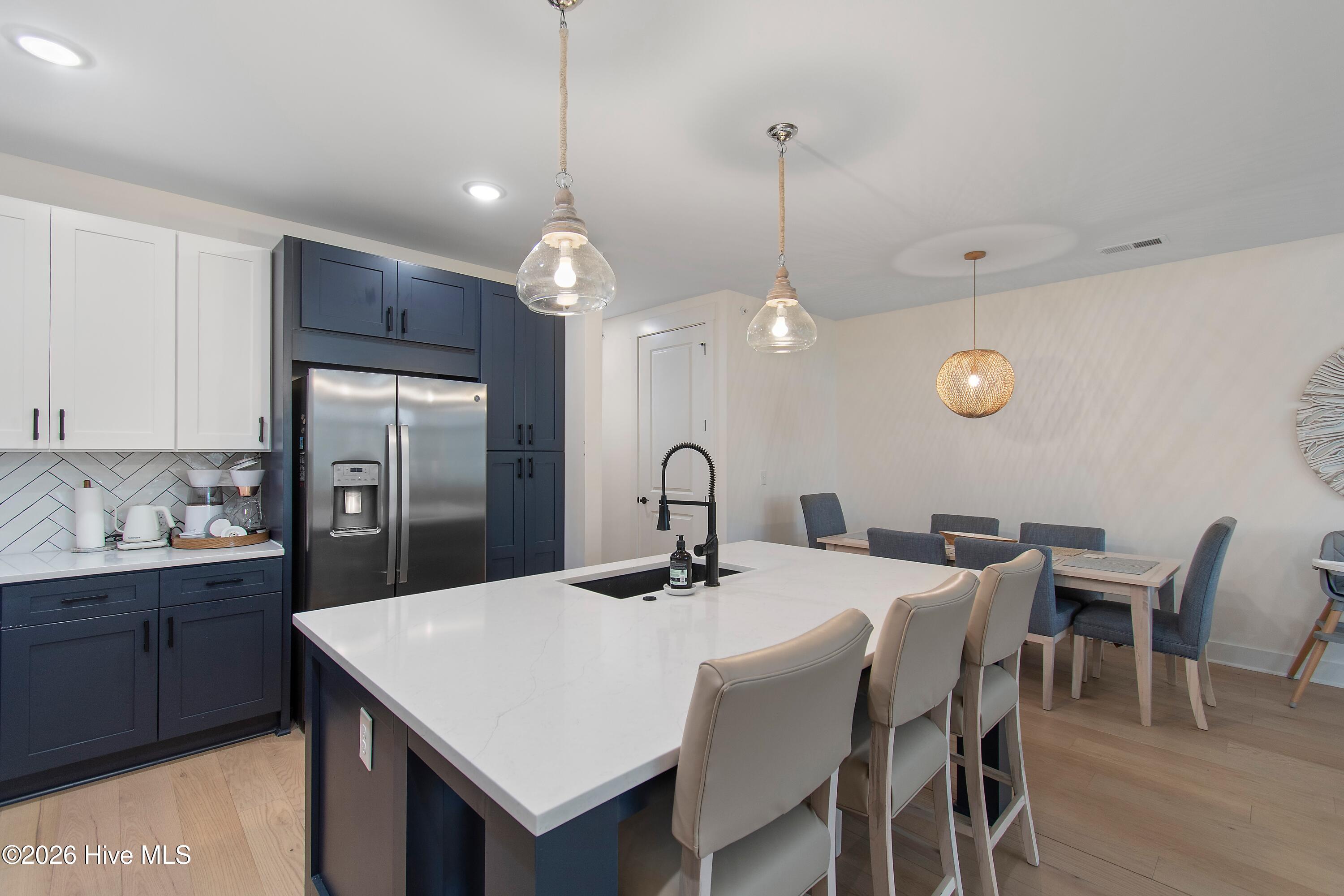 100555931 | Photo 12